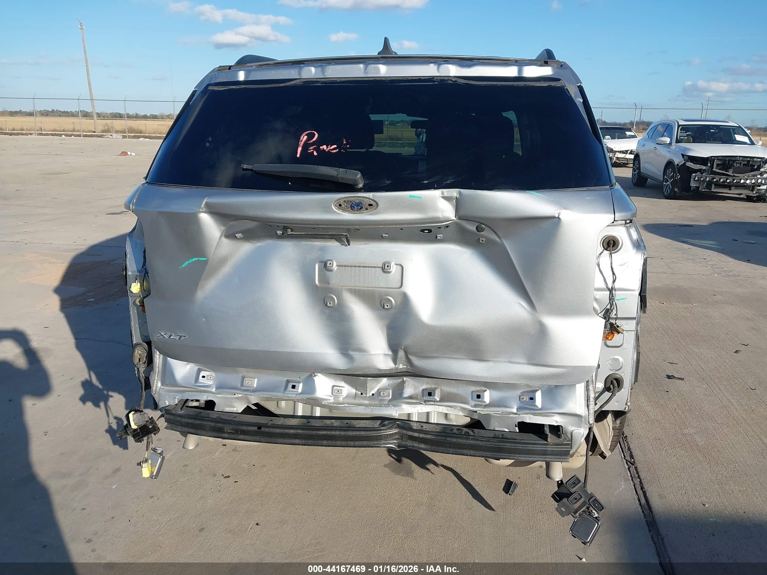 FORD EXPLORER image 6