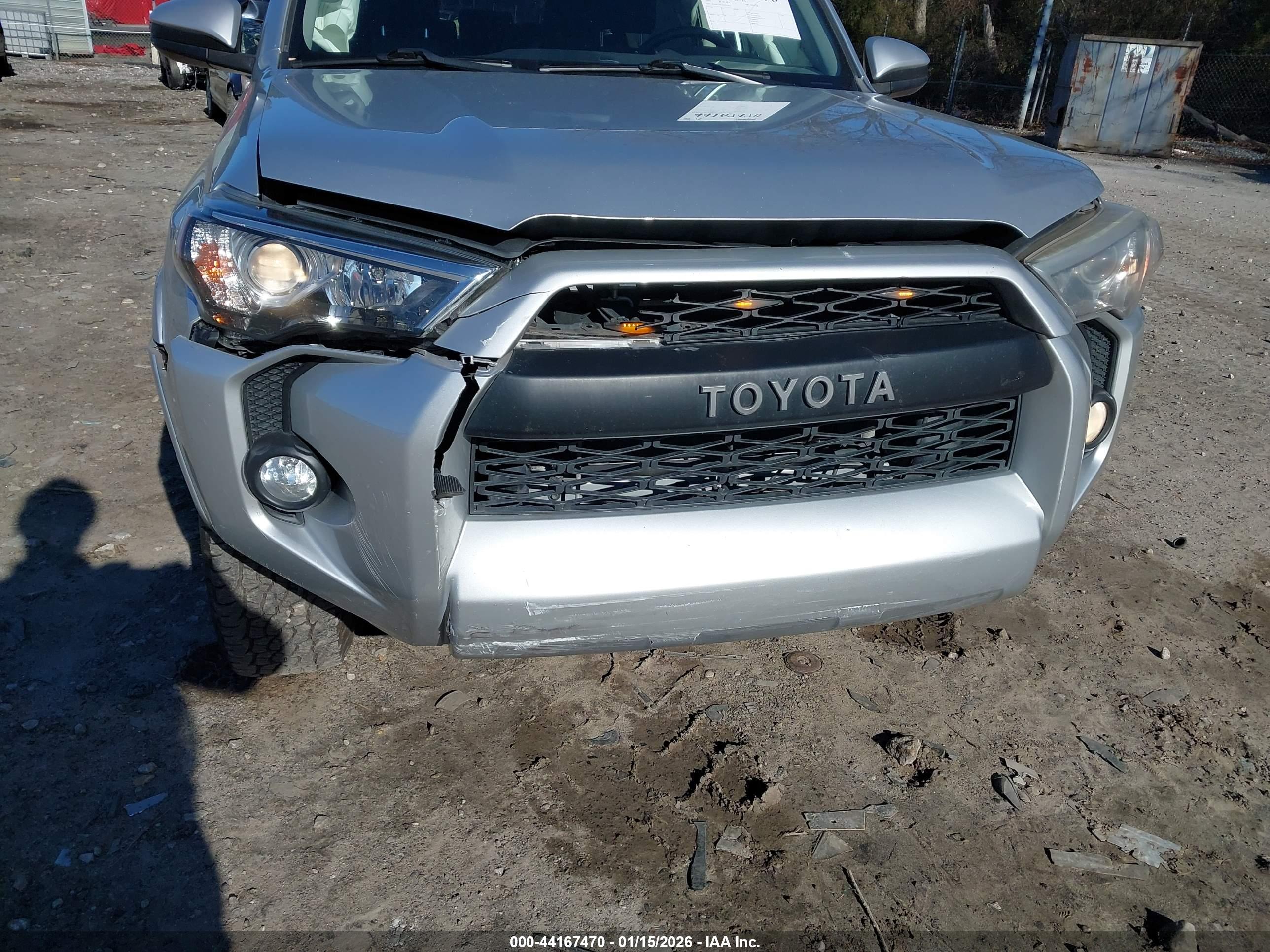TOYOTA 4RUNNER image 6