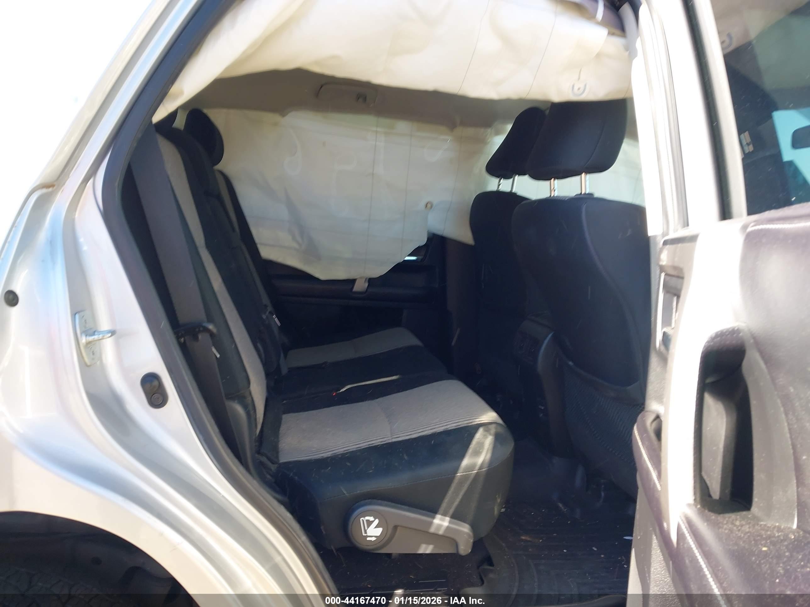 TOYOTA 4RUNNER image 8