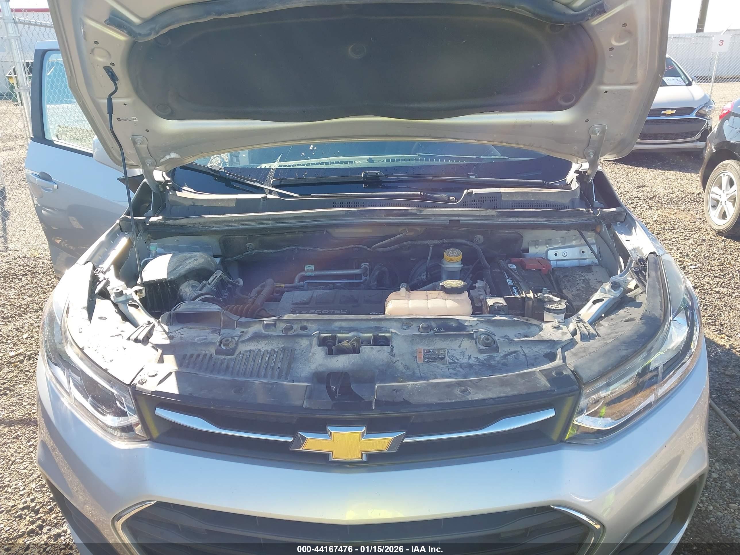 CHEVROLET TRAX image 10