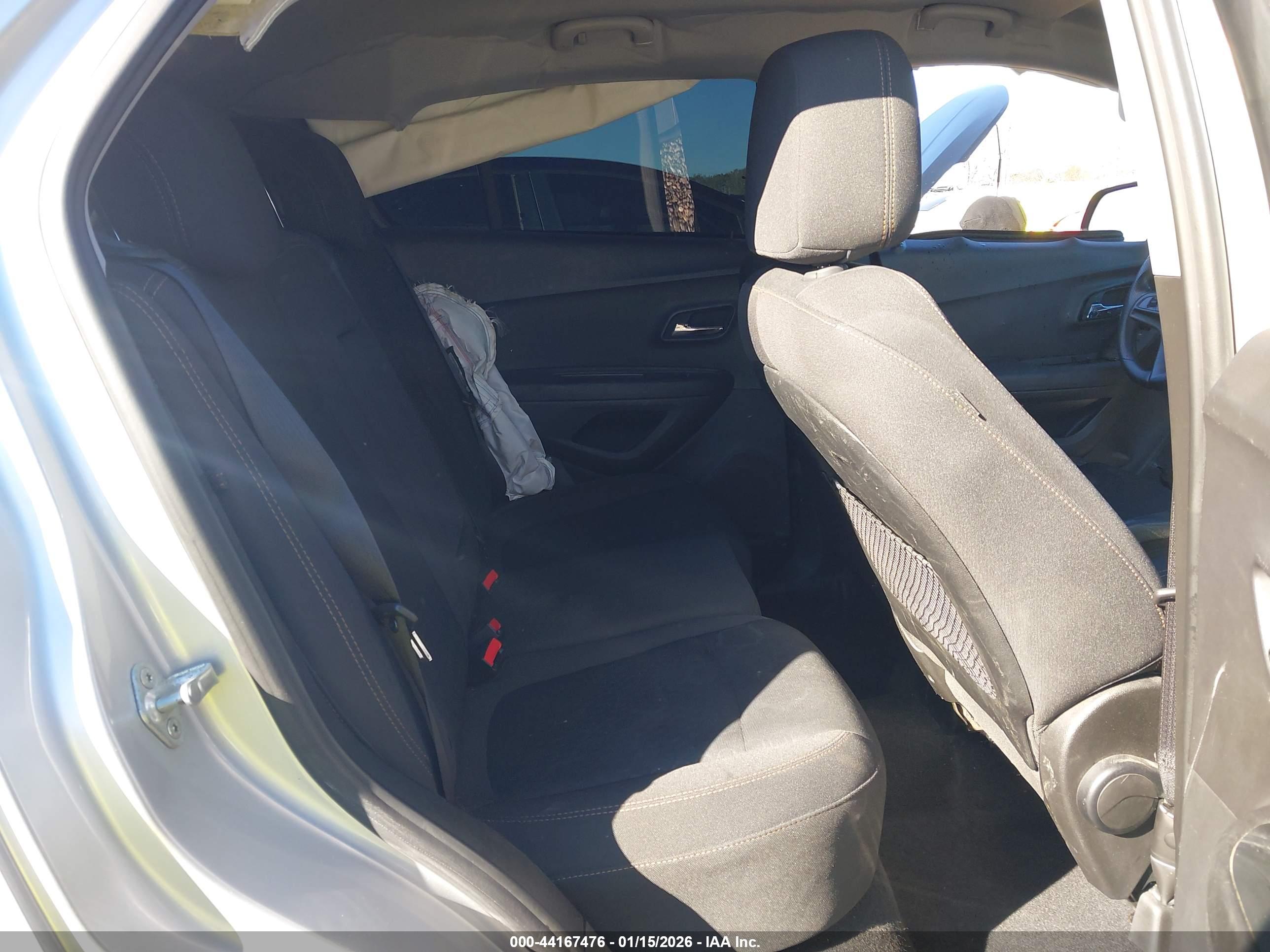 CHEVROLET TRAX image 8