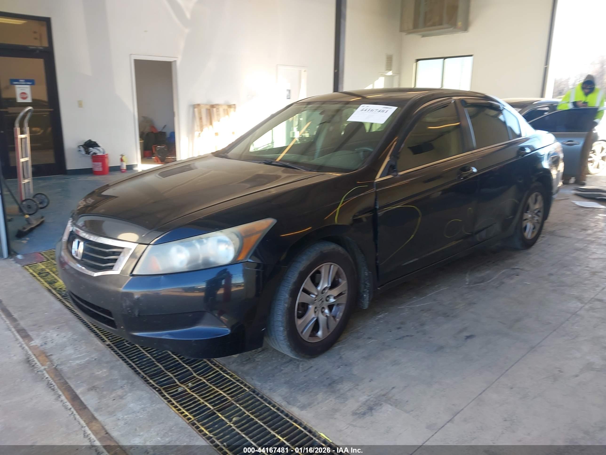 HONDA ACCORD image 2