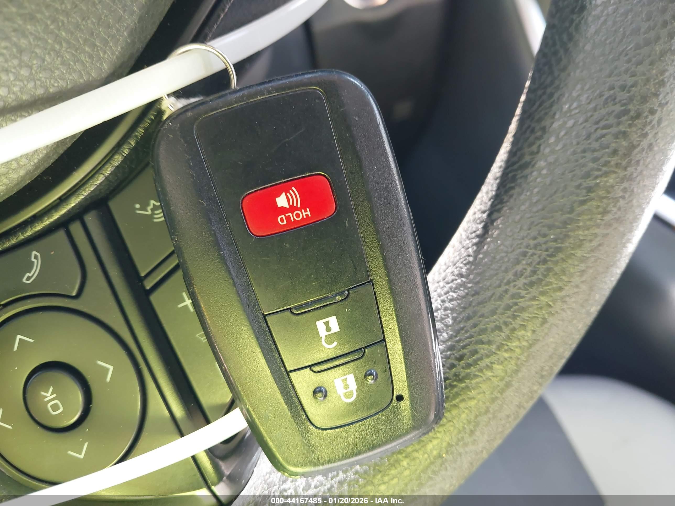 TOYOTA RAV4 image 11