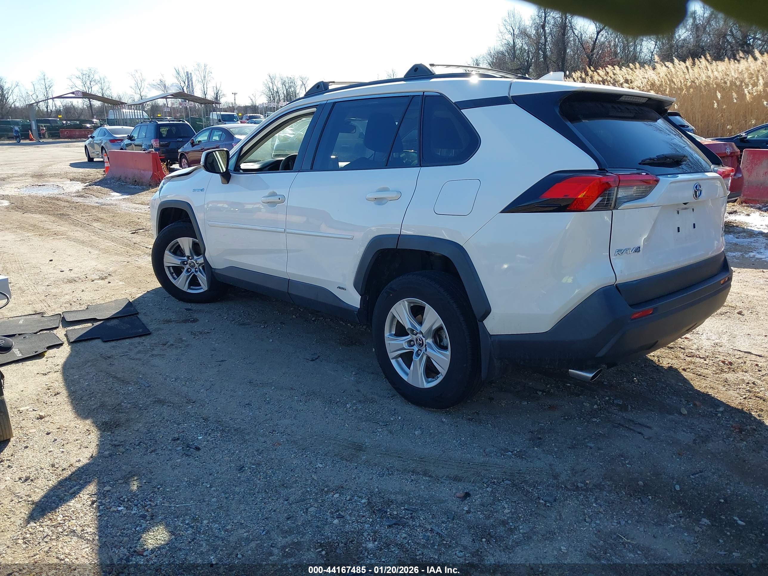 TOYOTA RAV4 image 3