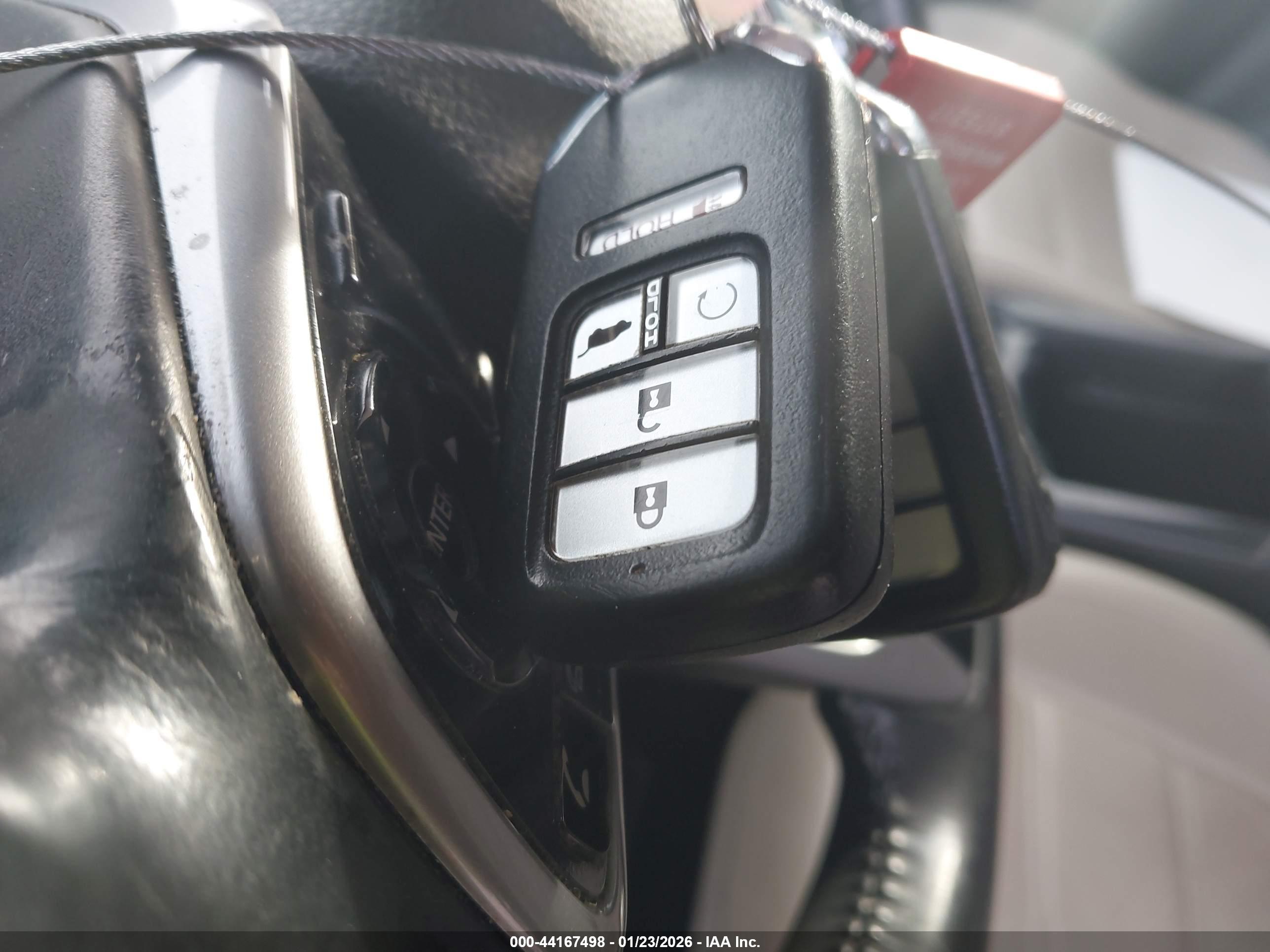 HONDA CR-V image 11