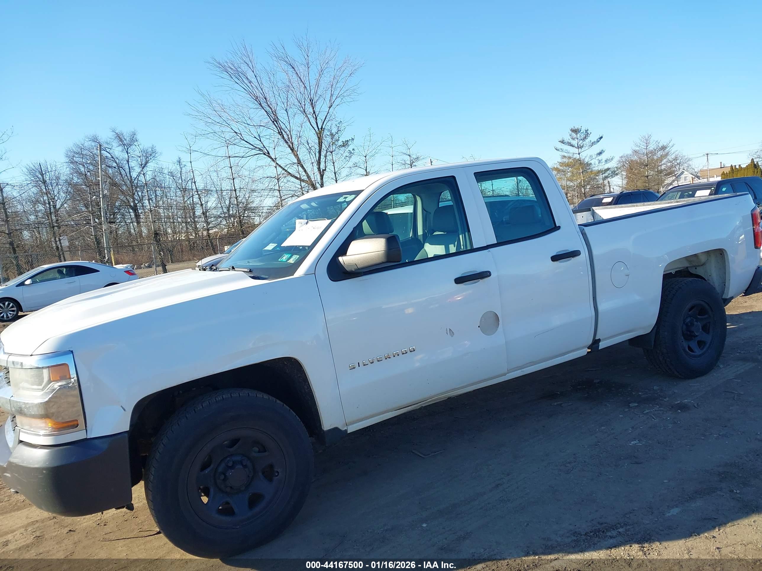 CHEVROLET SILVERADO image 2