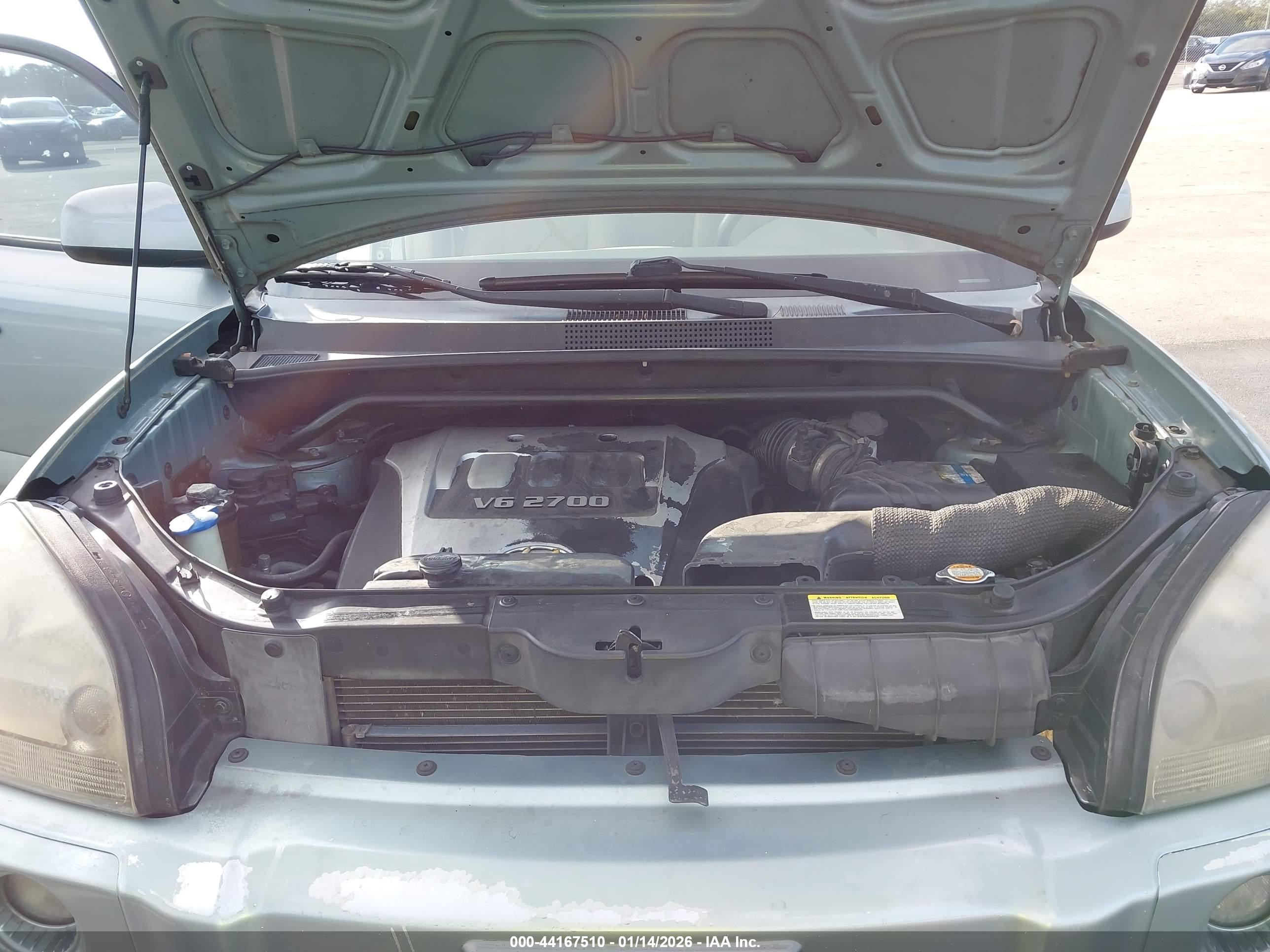 HYUNDAI TUCSON image 10