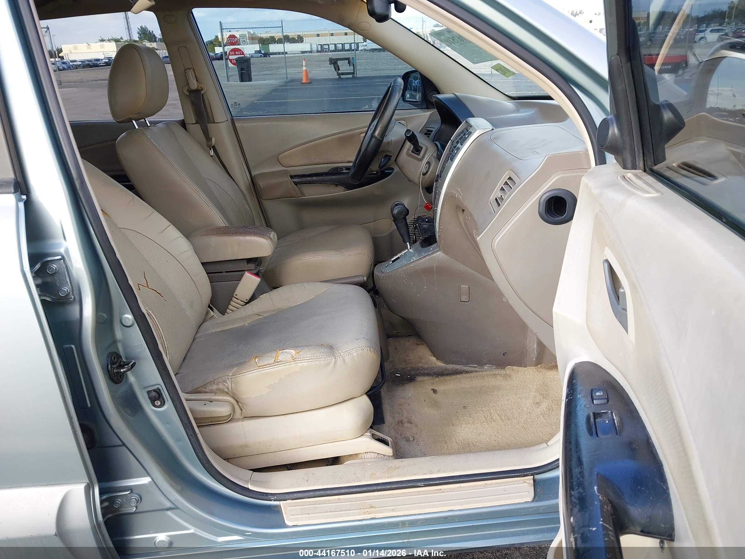 HYUNDAI TUCSON image 5