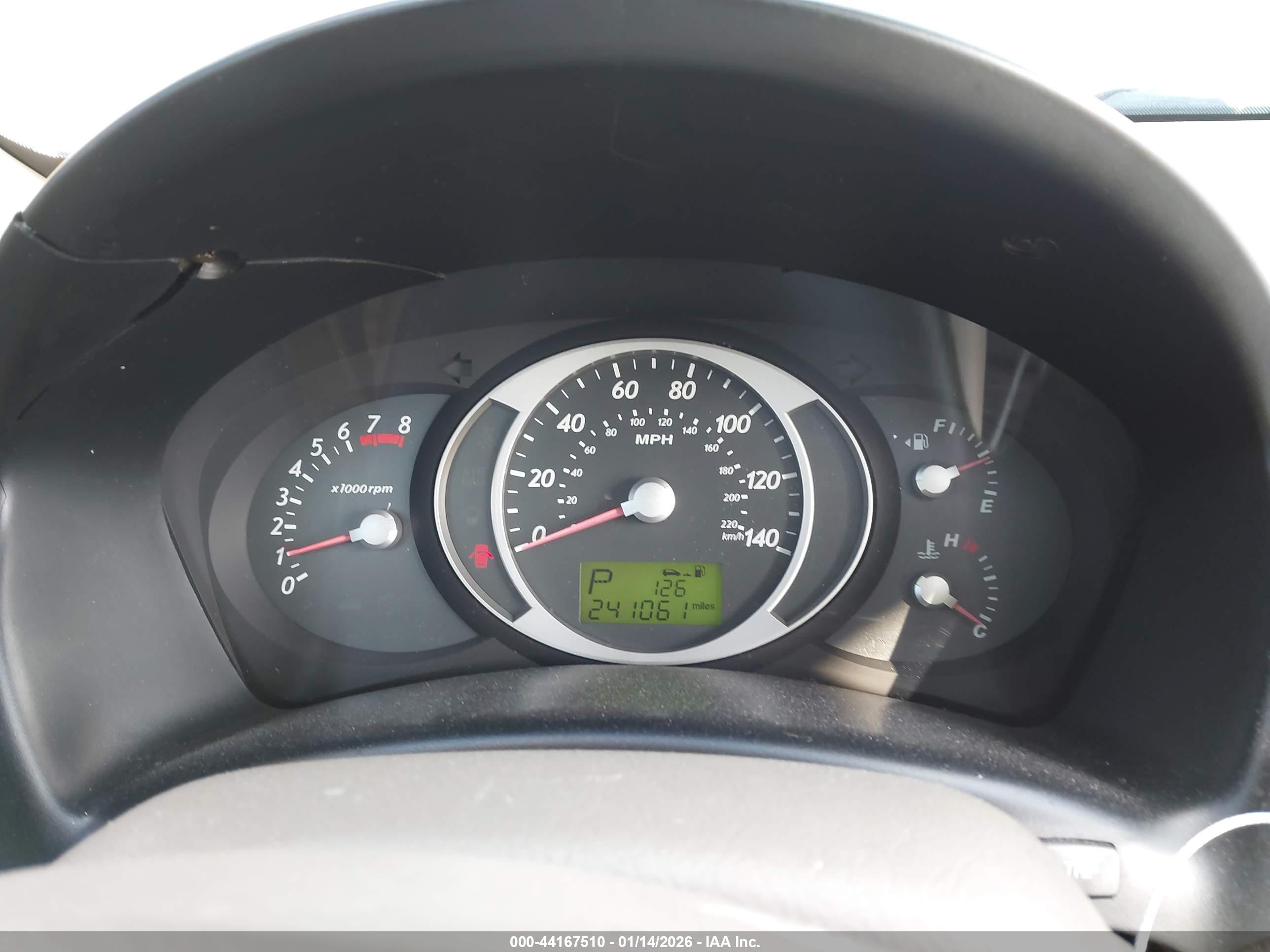 HYUNDAI TUCSON image 7