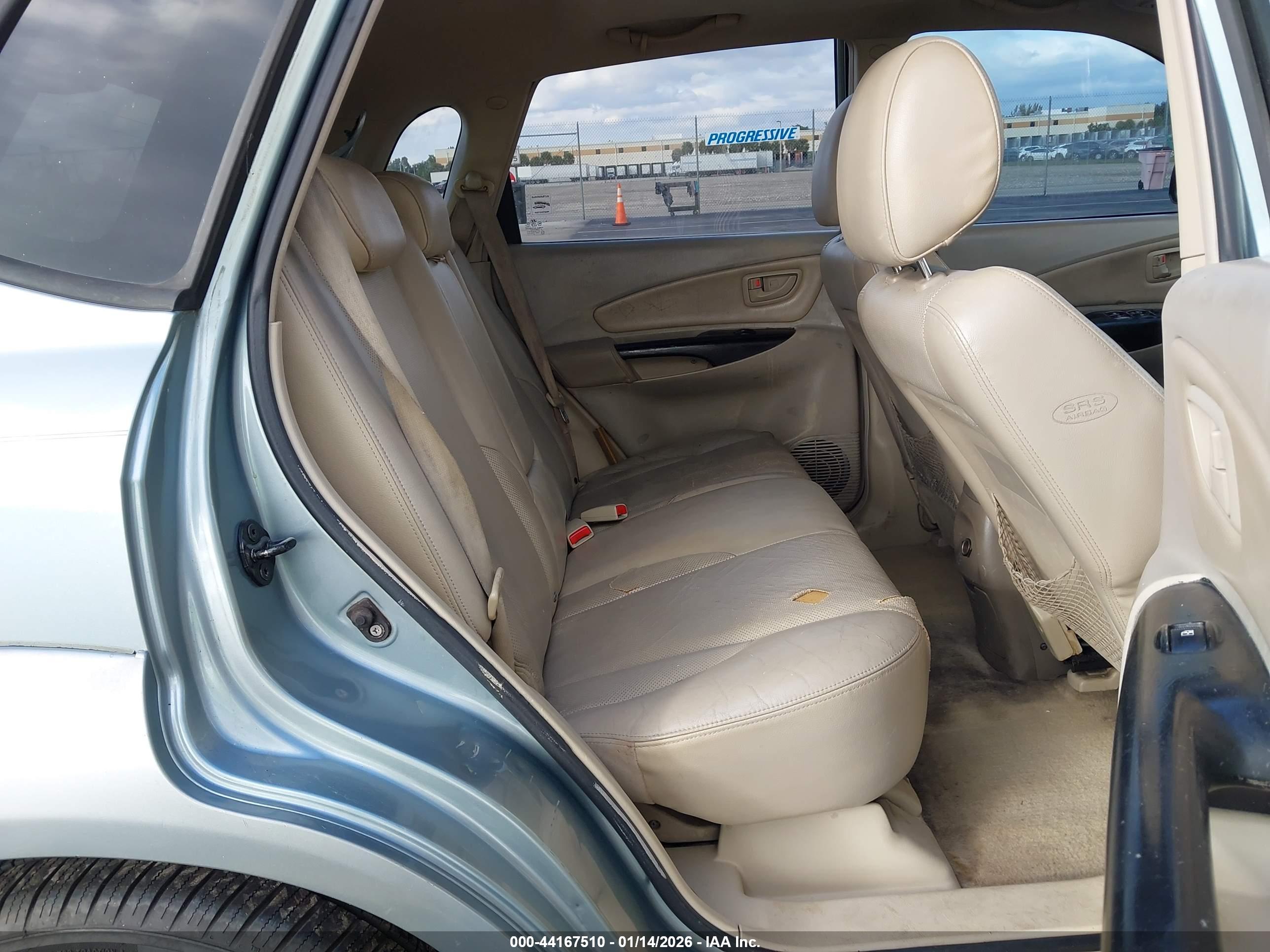 HYUNDAI TUCSON image 8