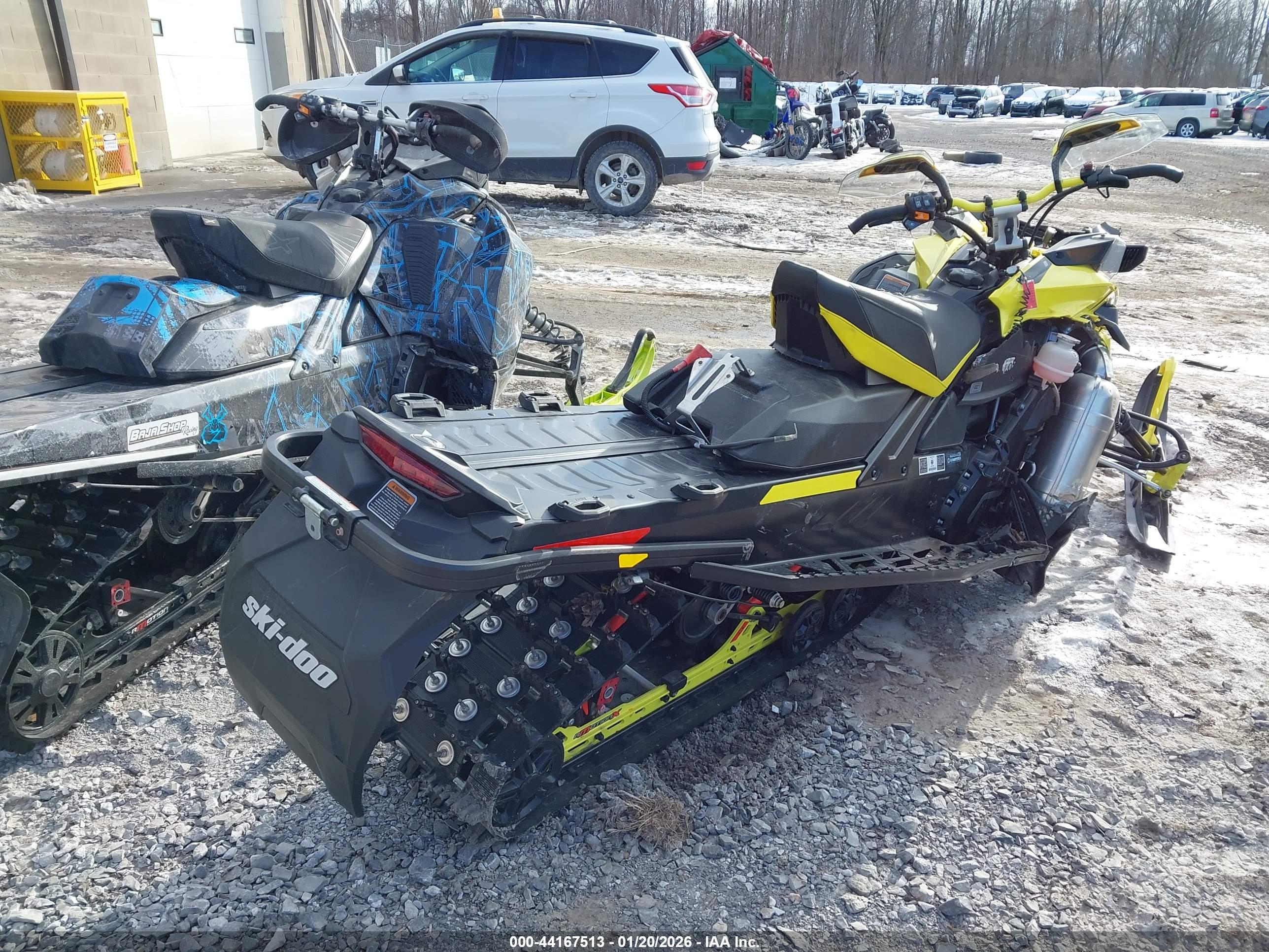 SKI-DOO RENEGADE image 4