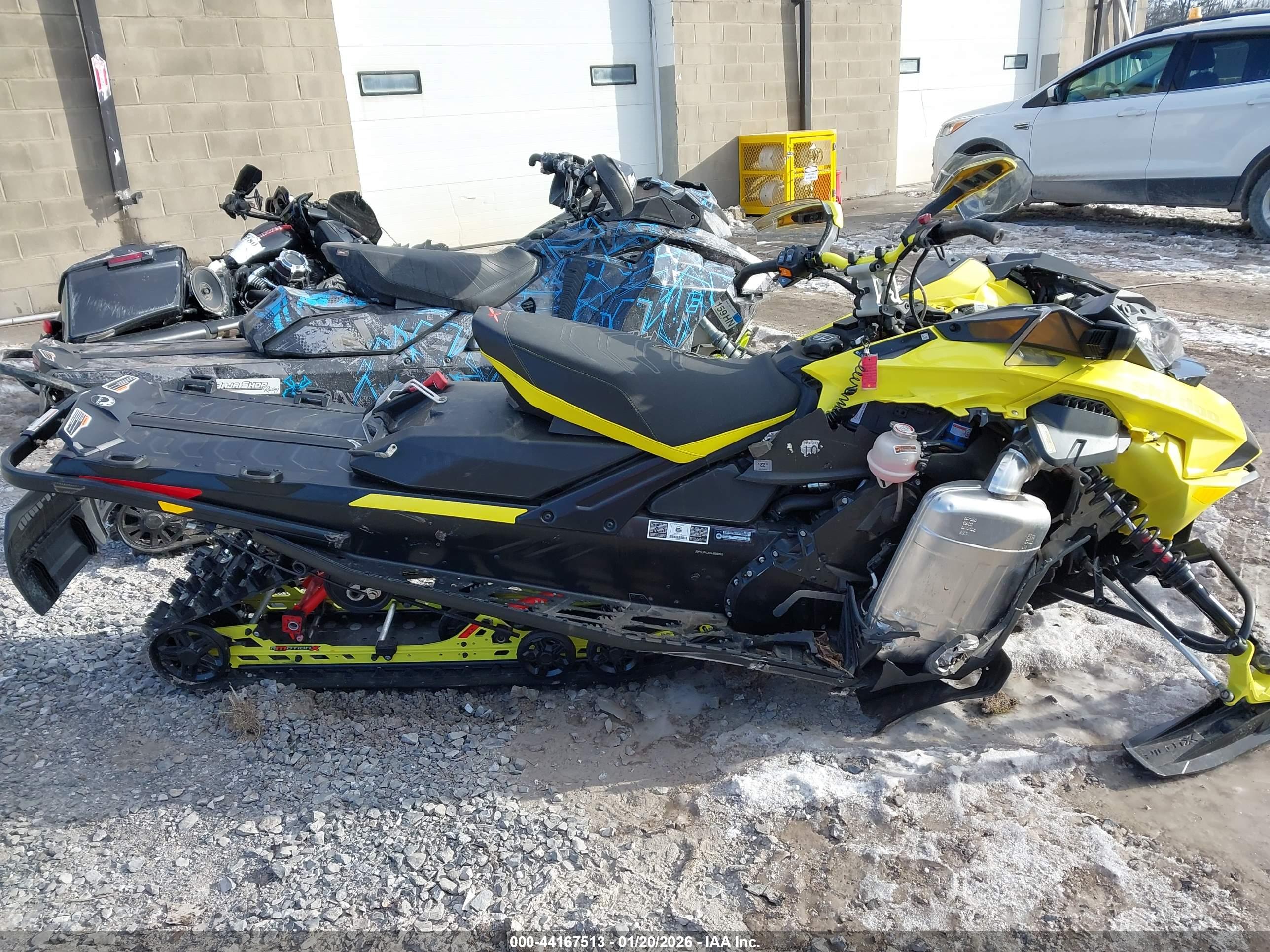 SKI-DOO RENEGADE image 5