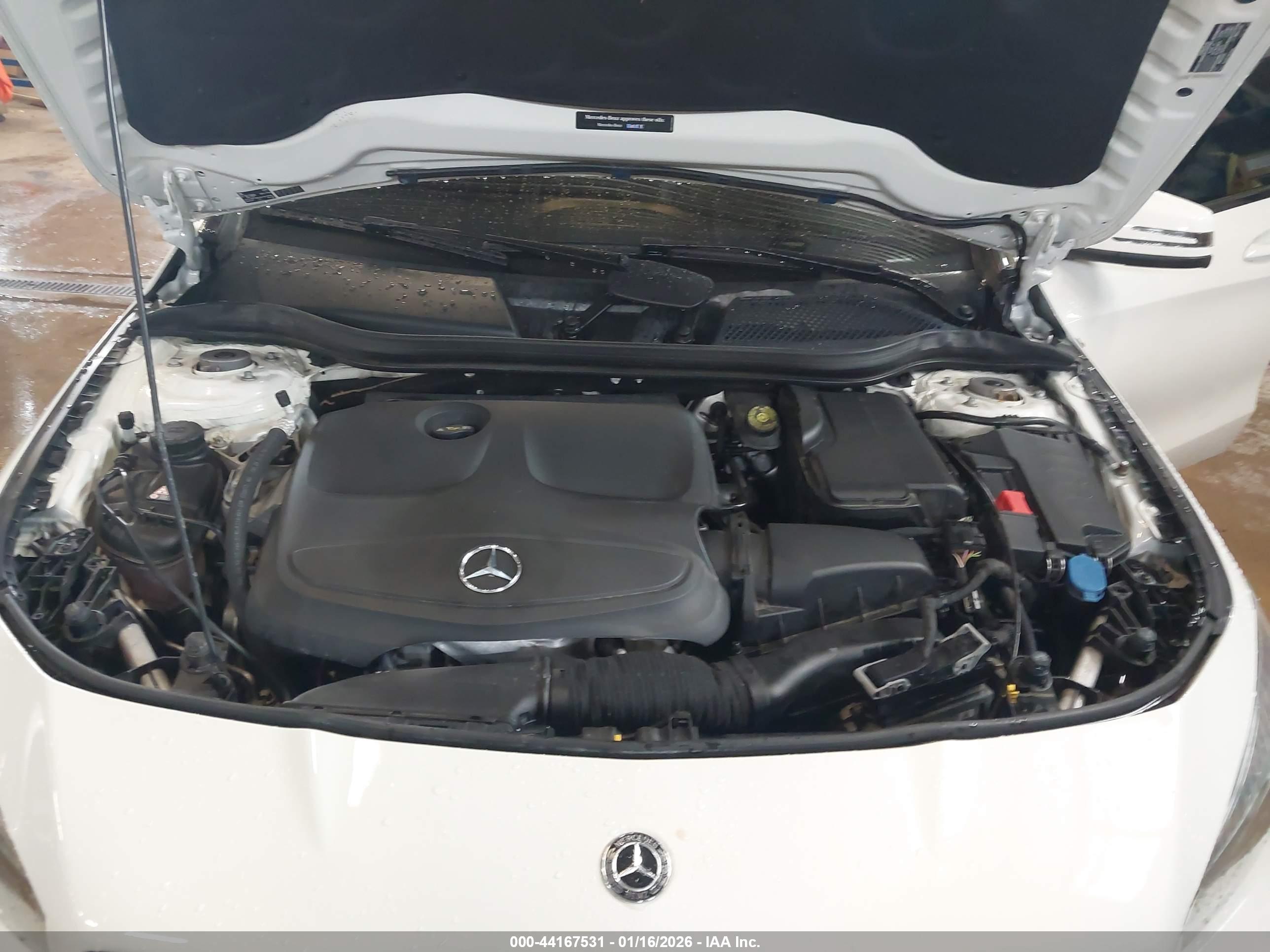 MERCEDES-BENZ CLA image 10