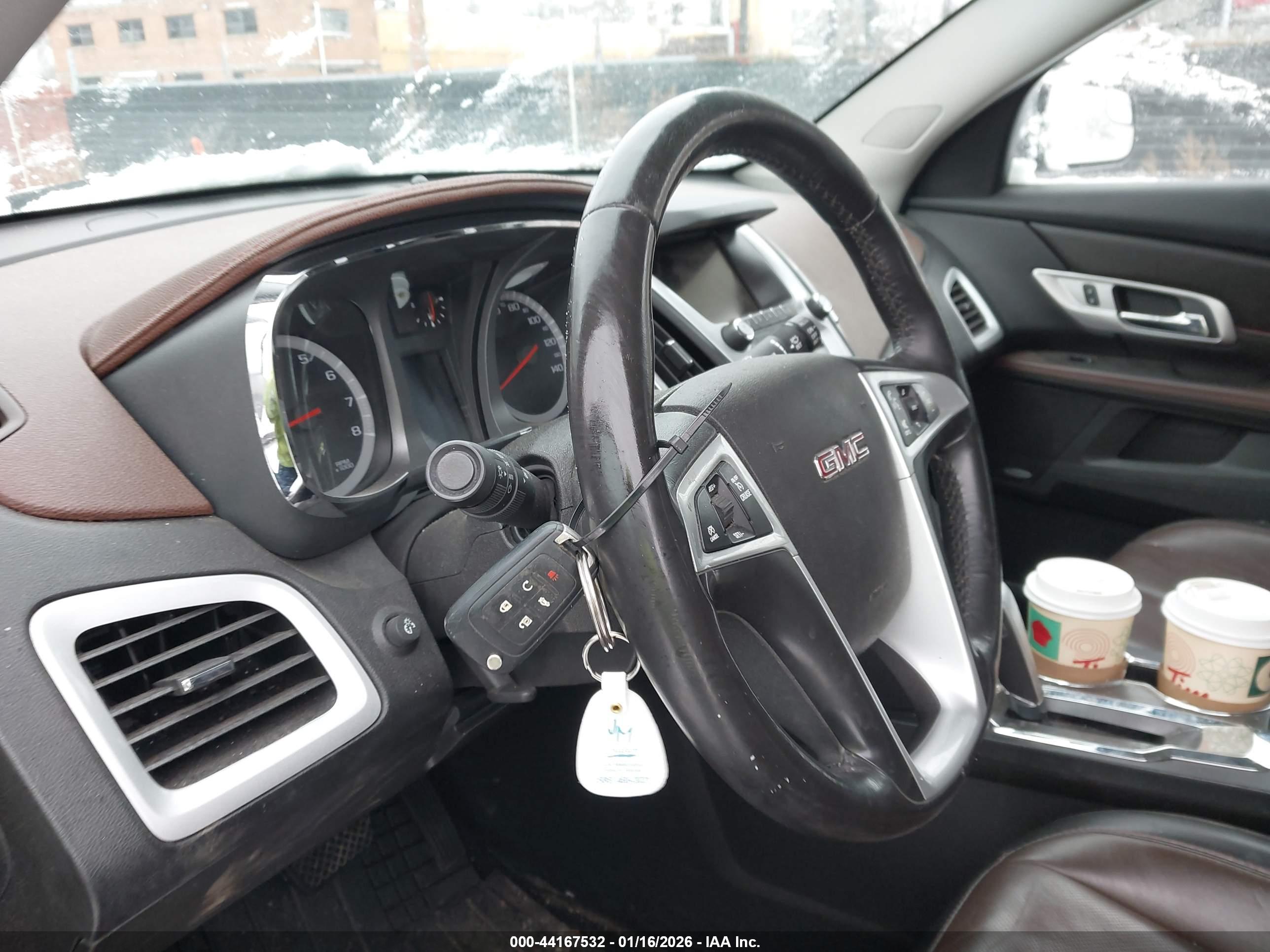 GMC TERRAIN image 11