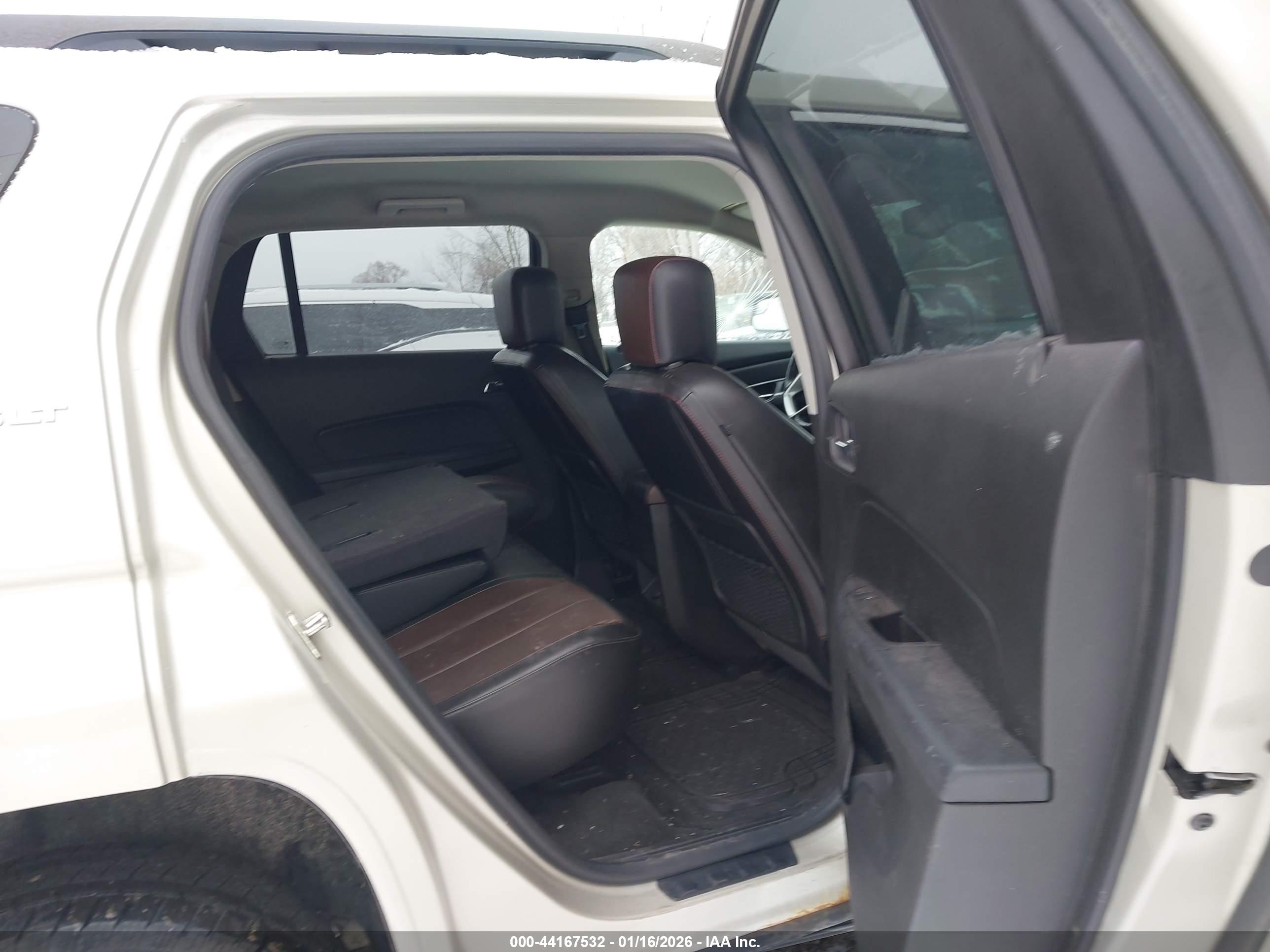 GMC TERRAIN image 8