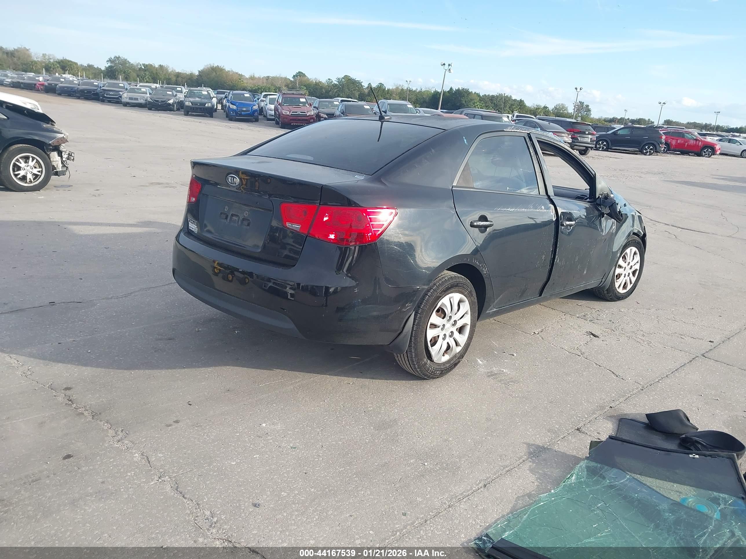 KIA FORTE image 4