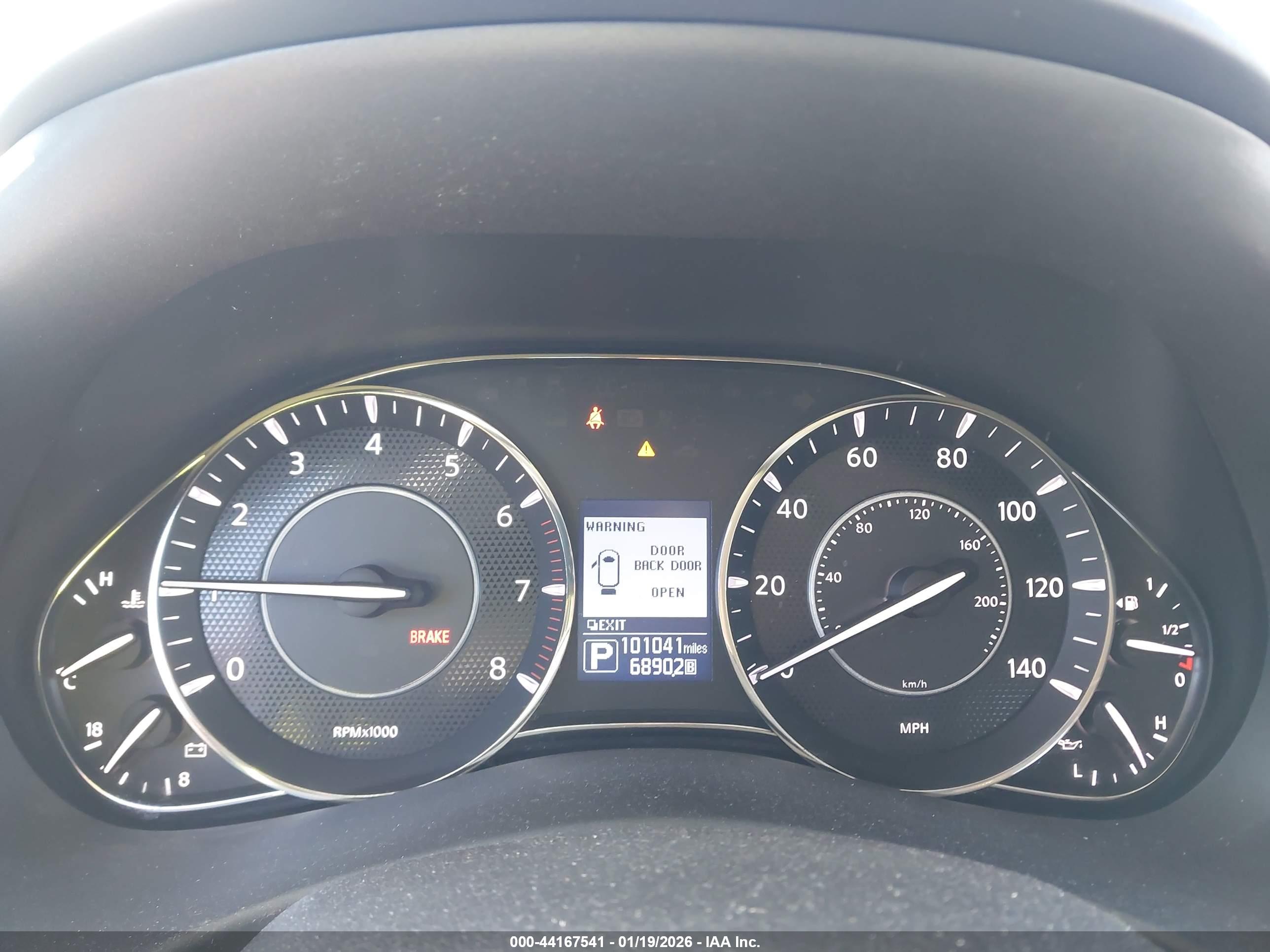 NISSAN ARMADA image 7