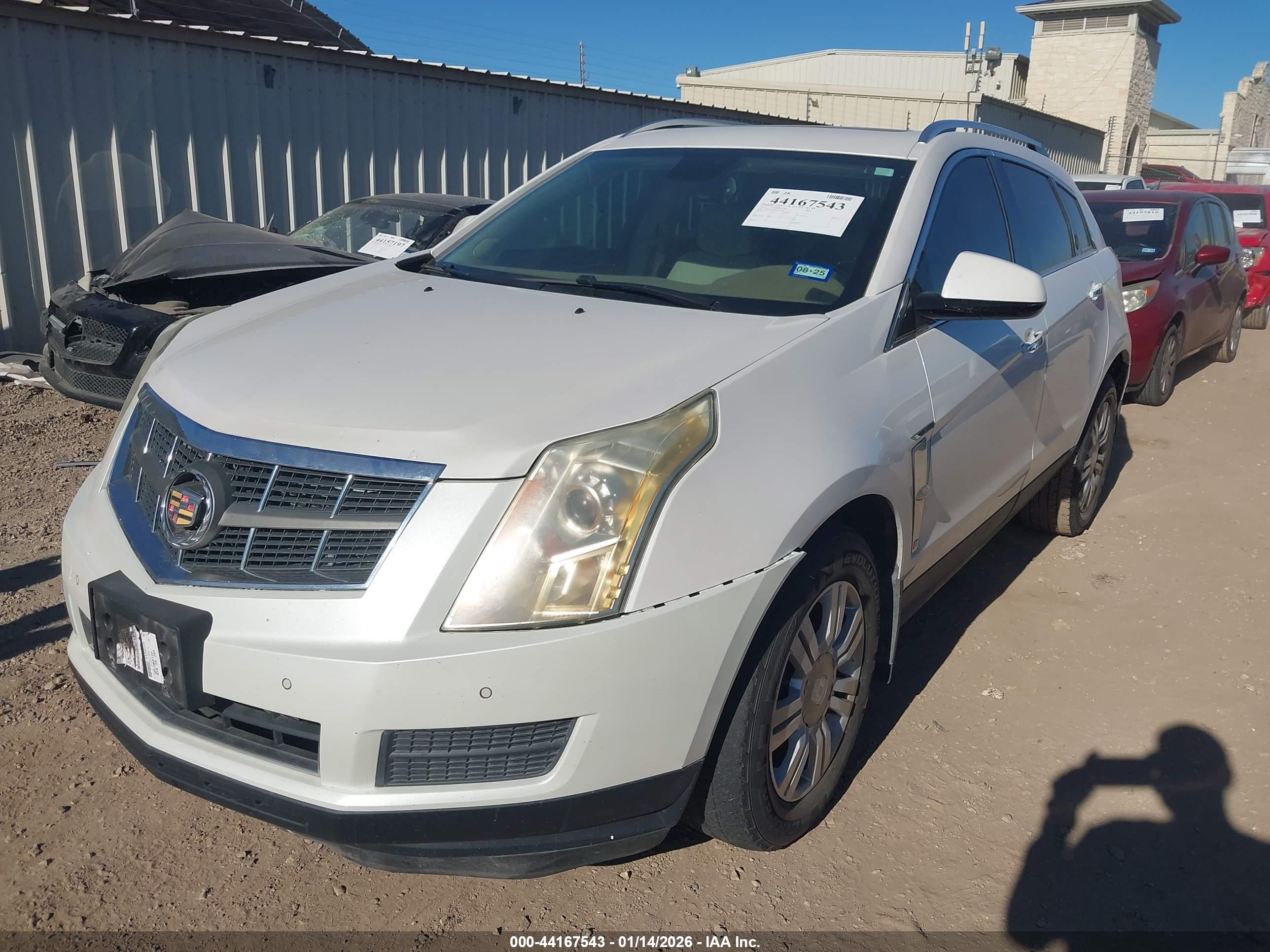 CADILLAC SRX image 2