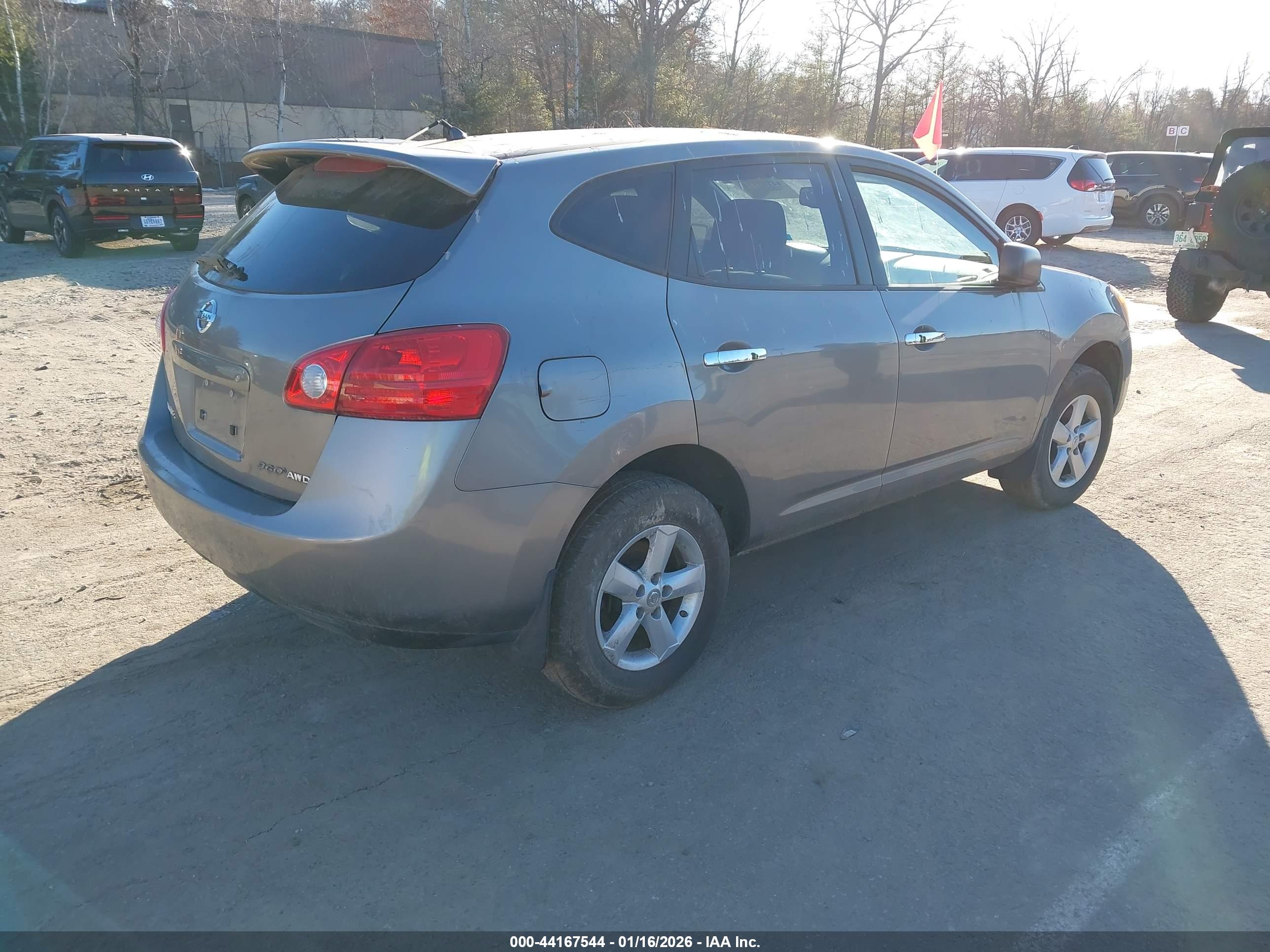 NISSAN ROGUE image 4