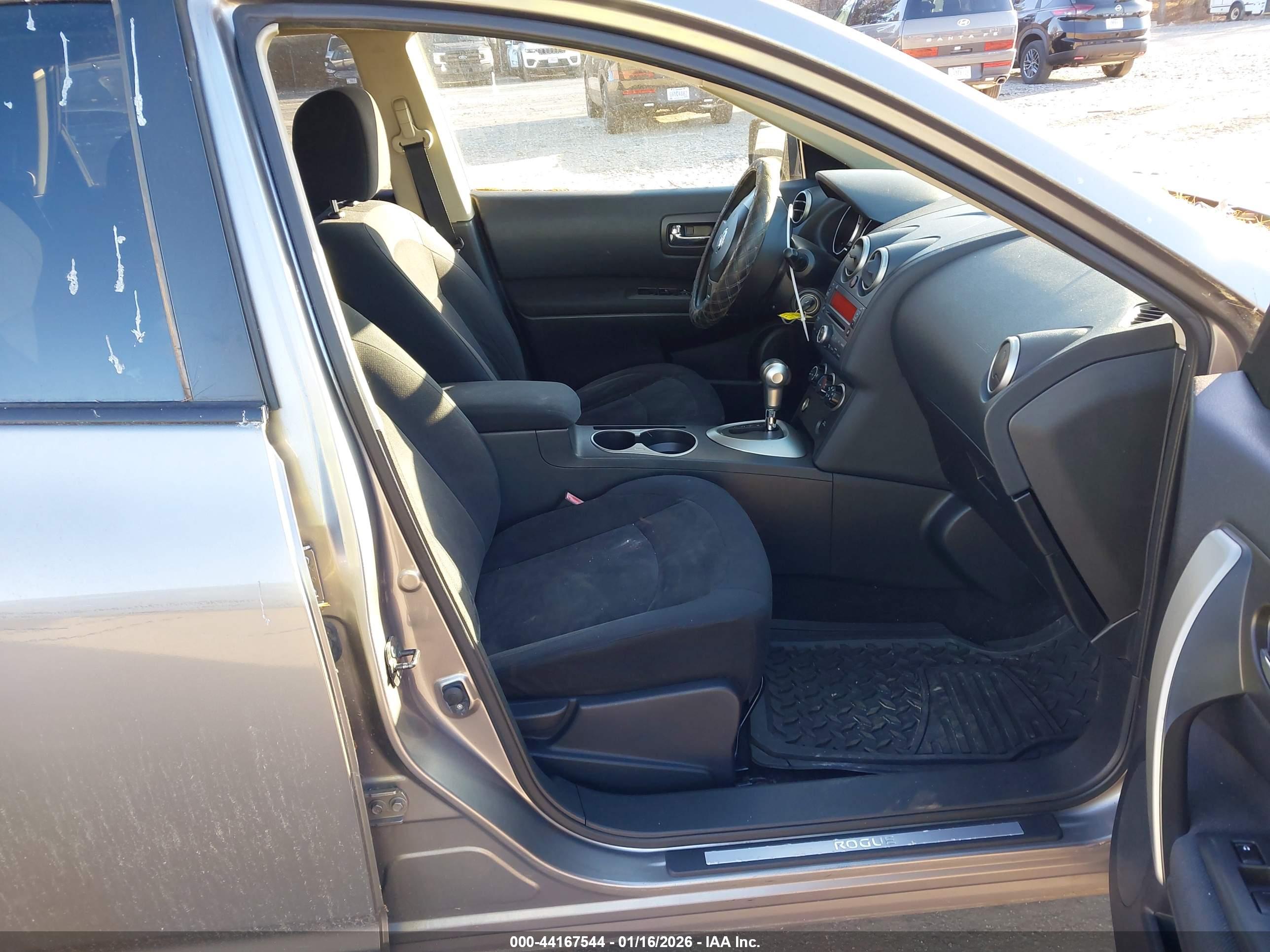NISSAN ROGUE image 5