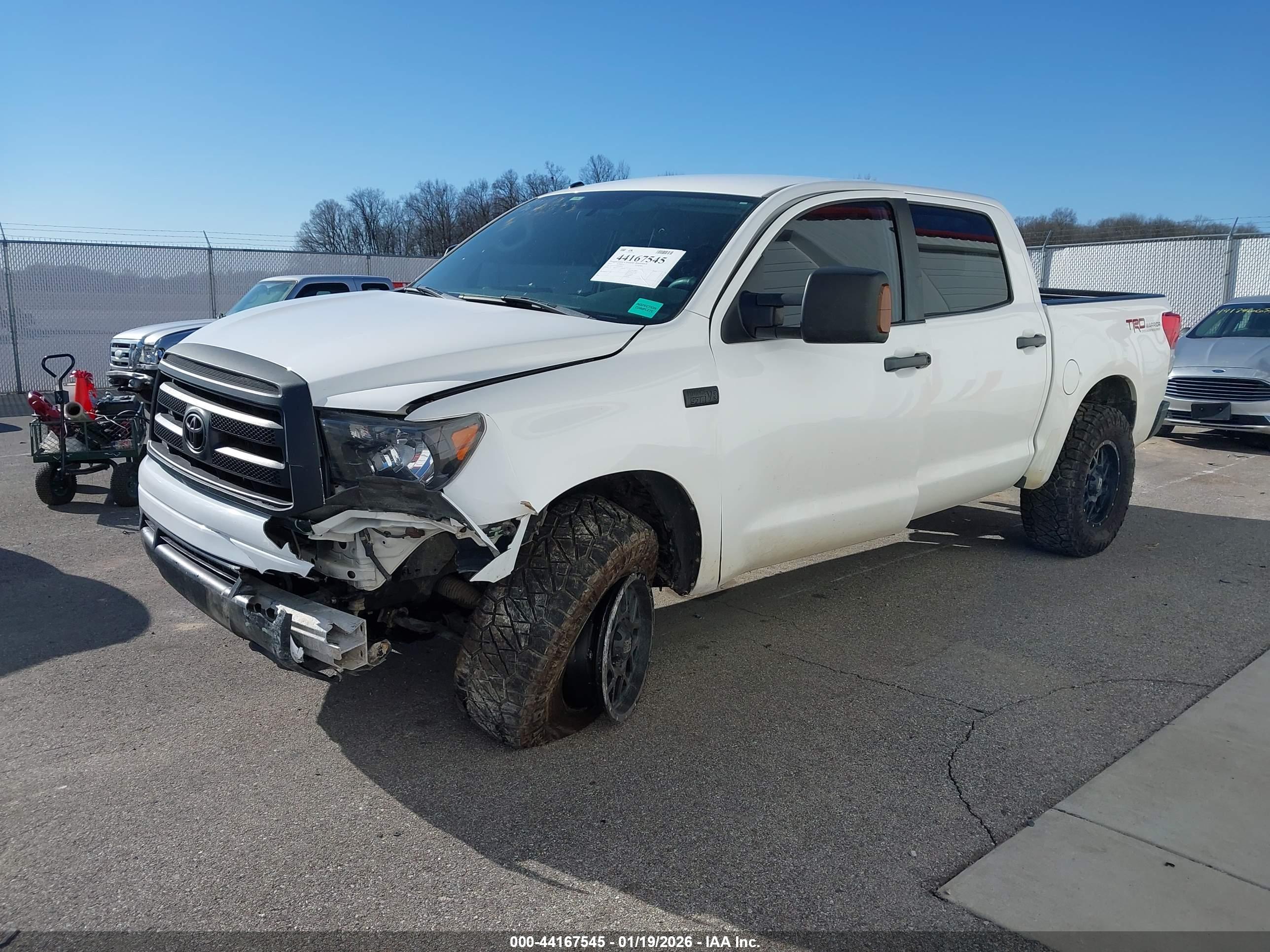 TOYOTA TUNDRA image 2