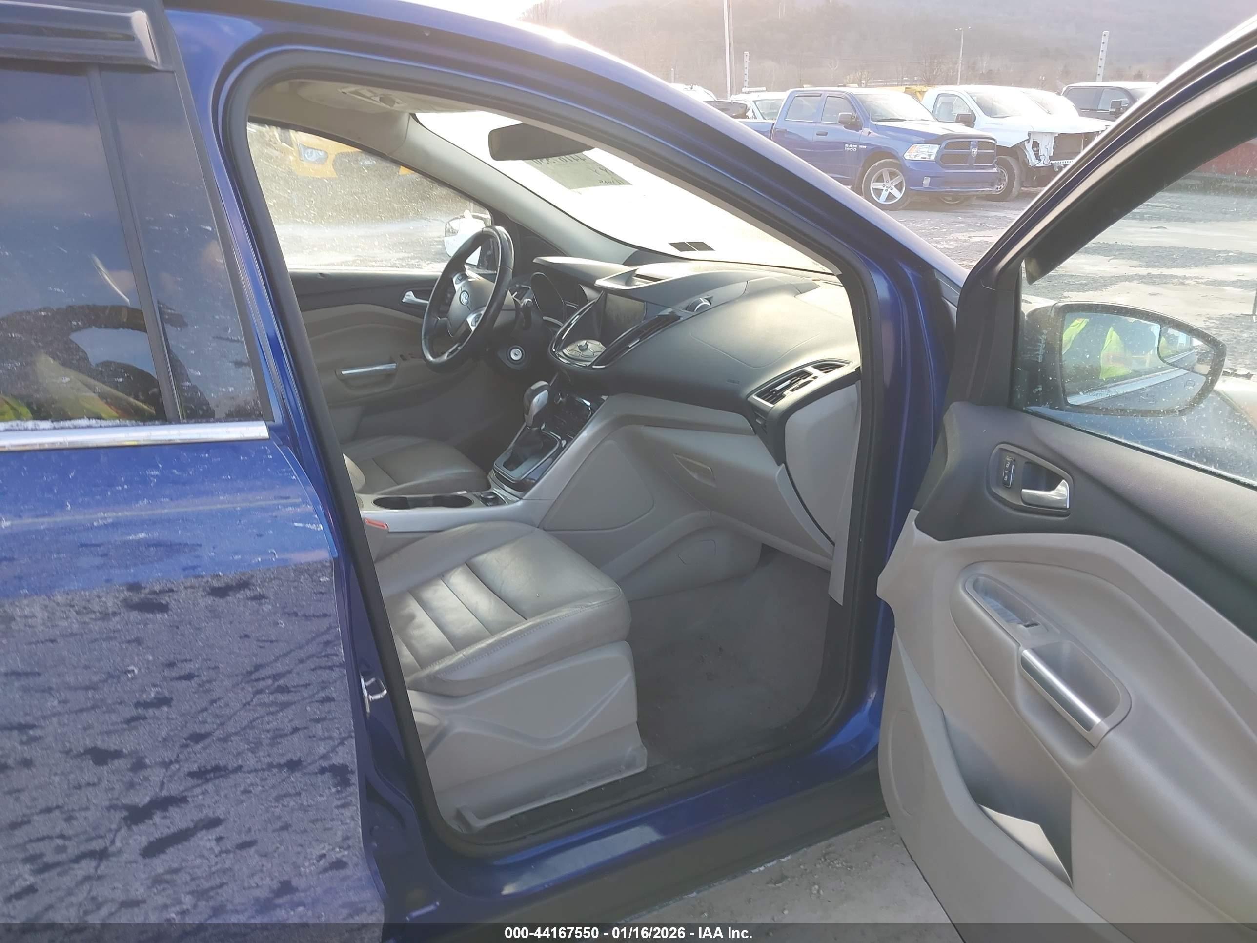 FORD ESCAPE image 5