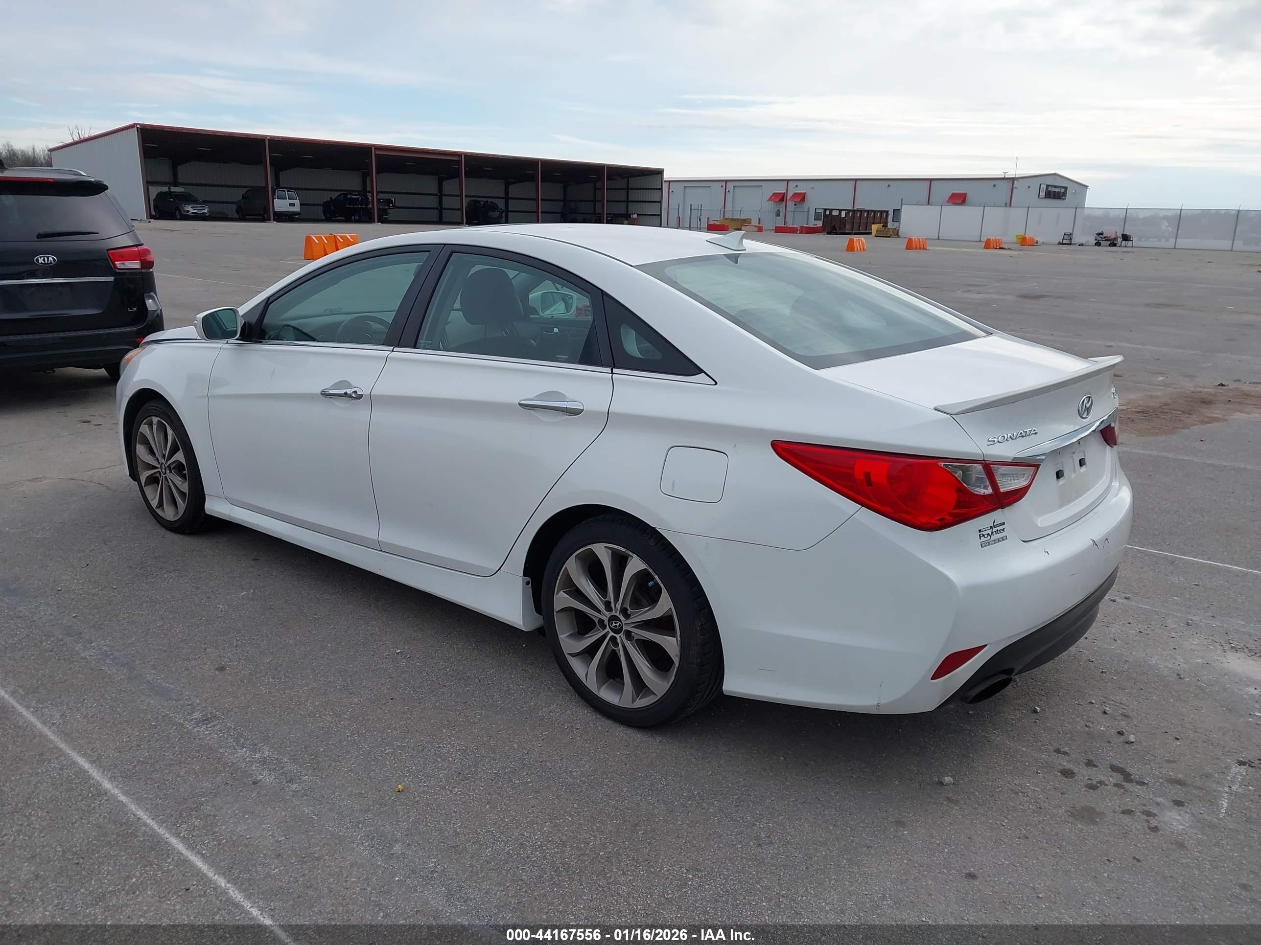 HYUNDAI SONATA image 3