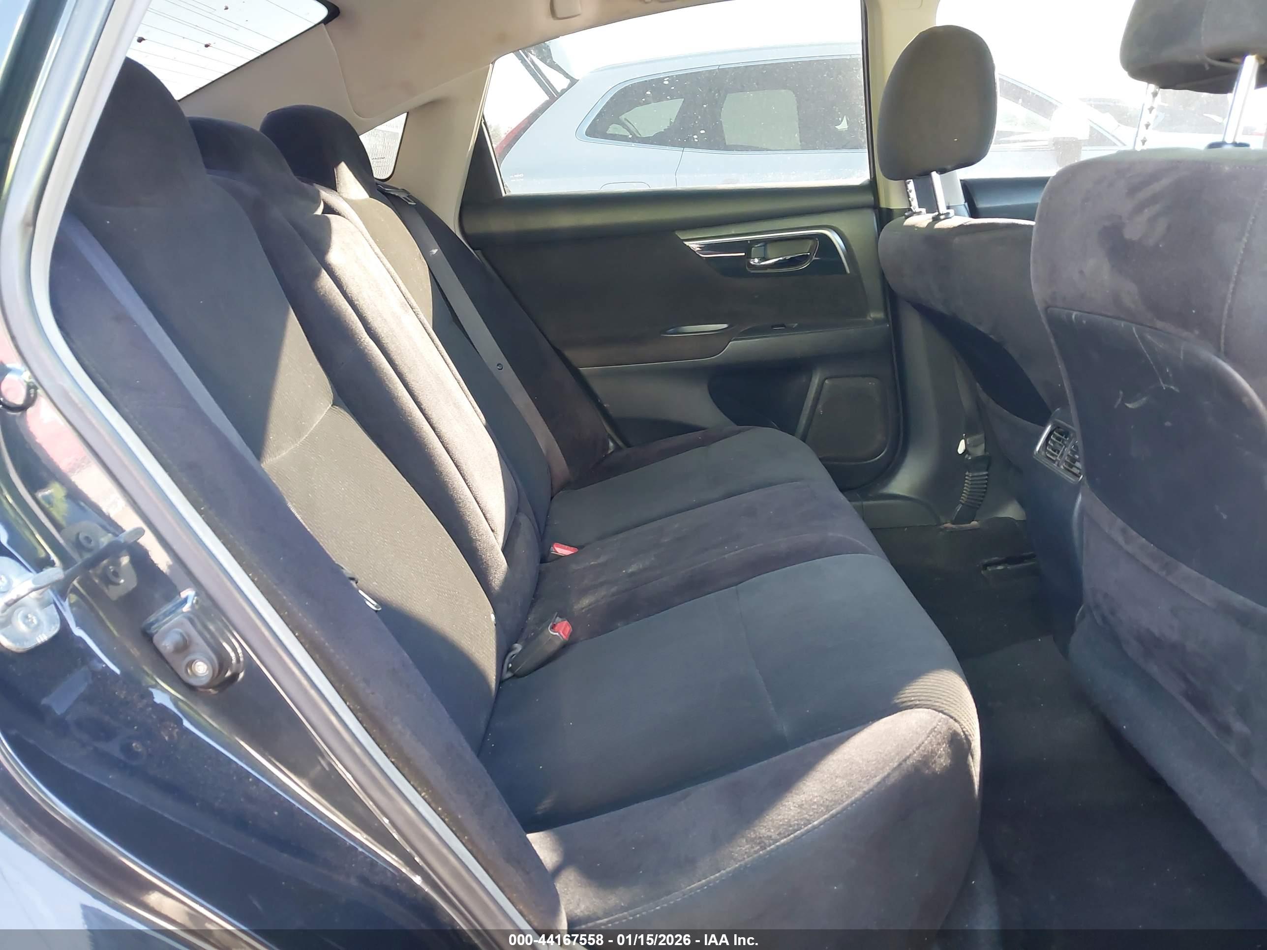 NISSAN ALTIMA image 8