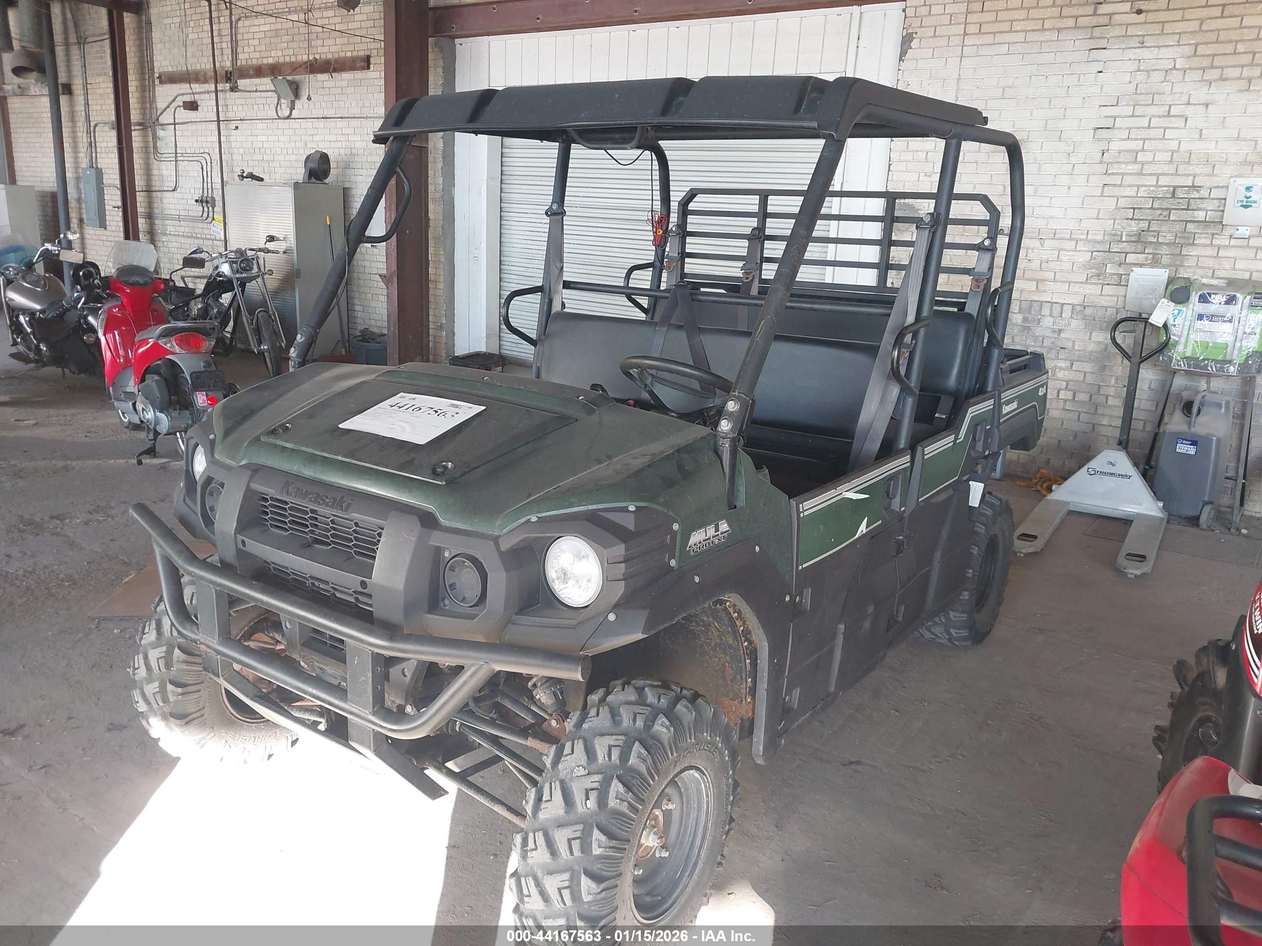KAWASAKI KAF820 image 2