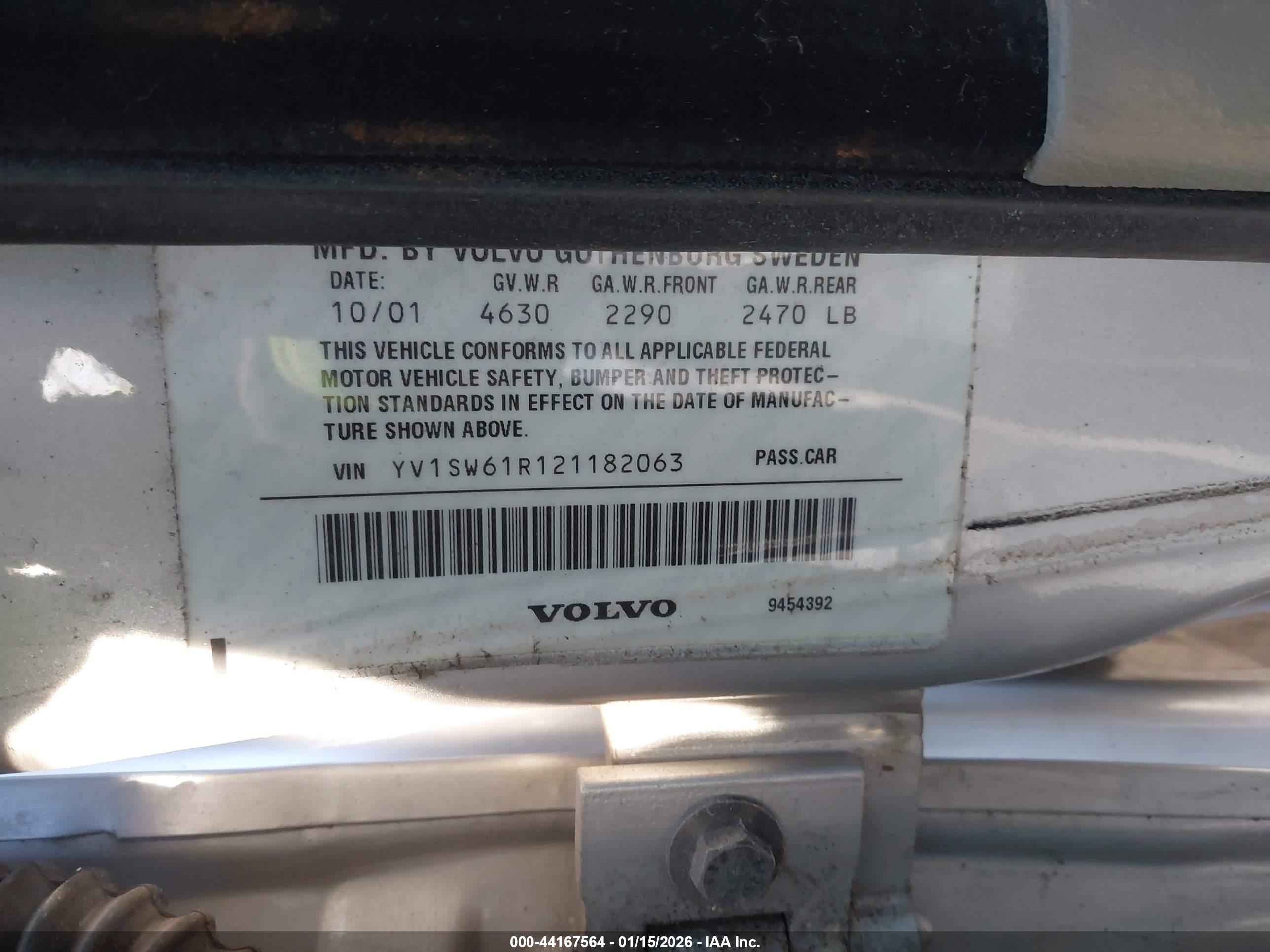VOLVO V70 image 9