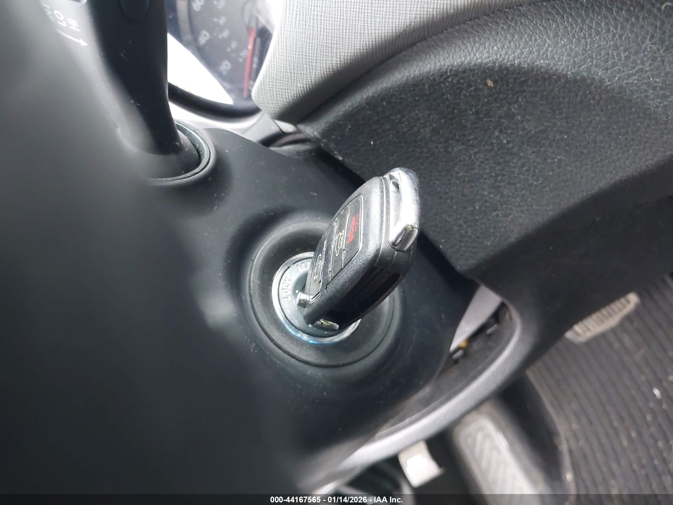 HYUNDAI SANTA image 11