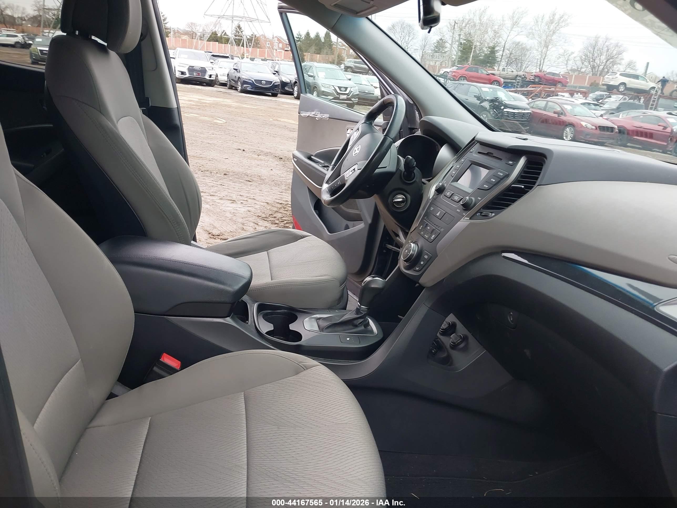 HYUNDAI SANTA image 5