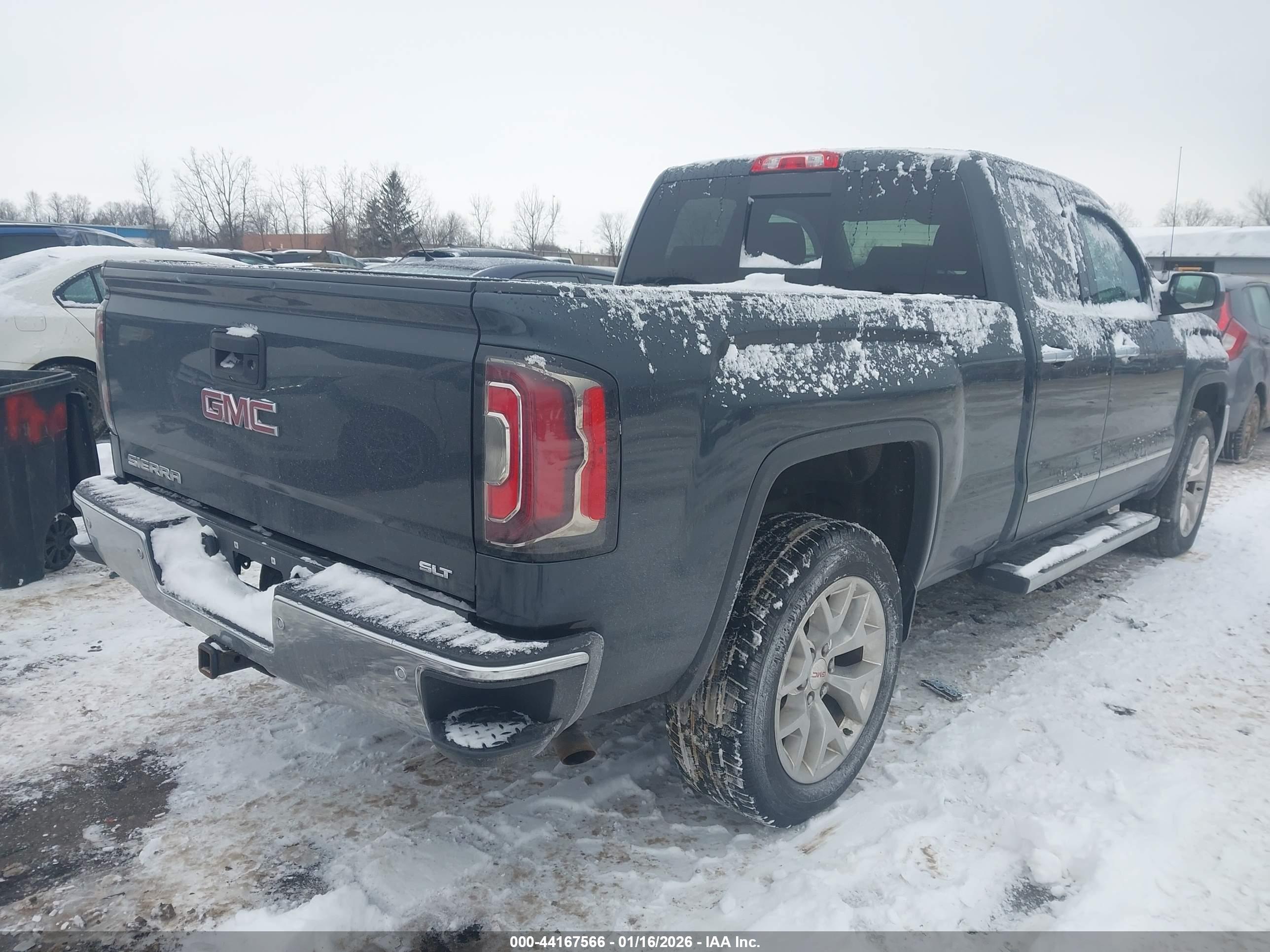 GMC SIERRA image 4