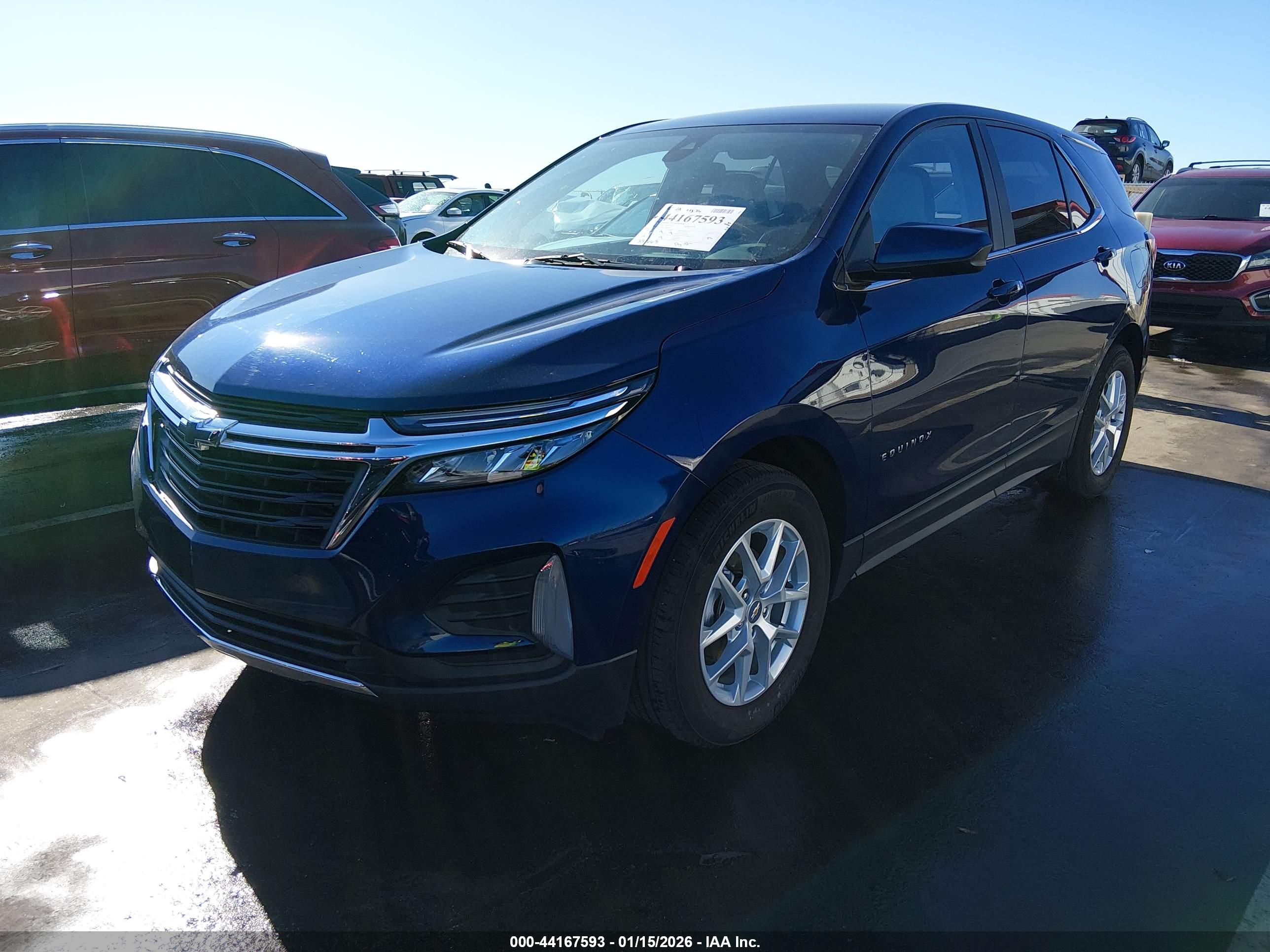 CHEVROLET EQUINOX image 2