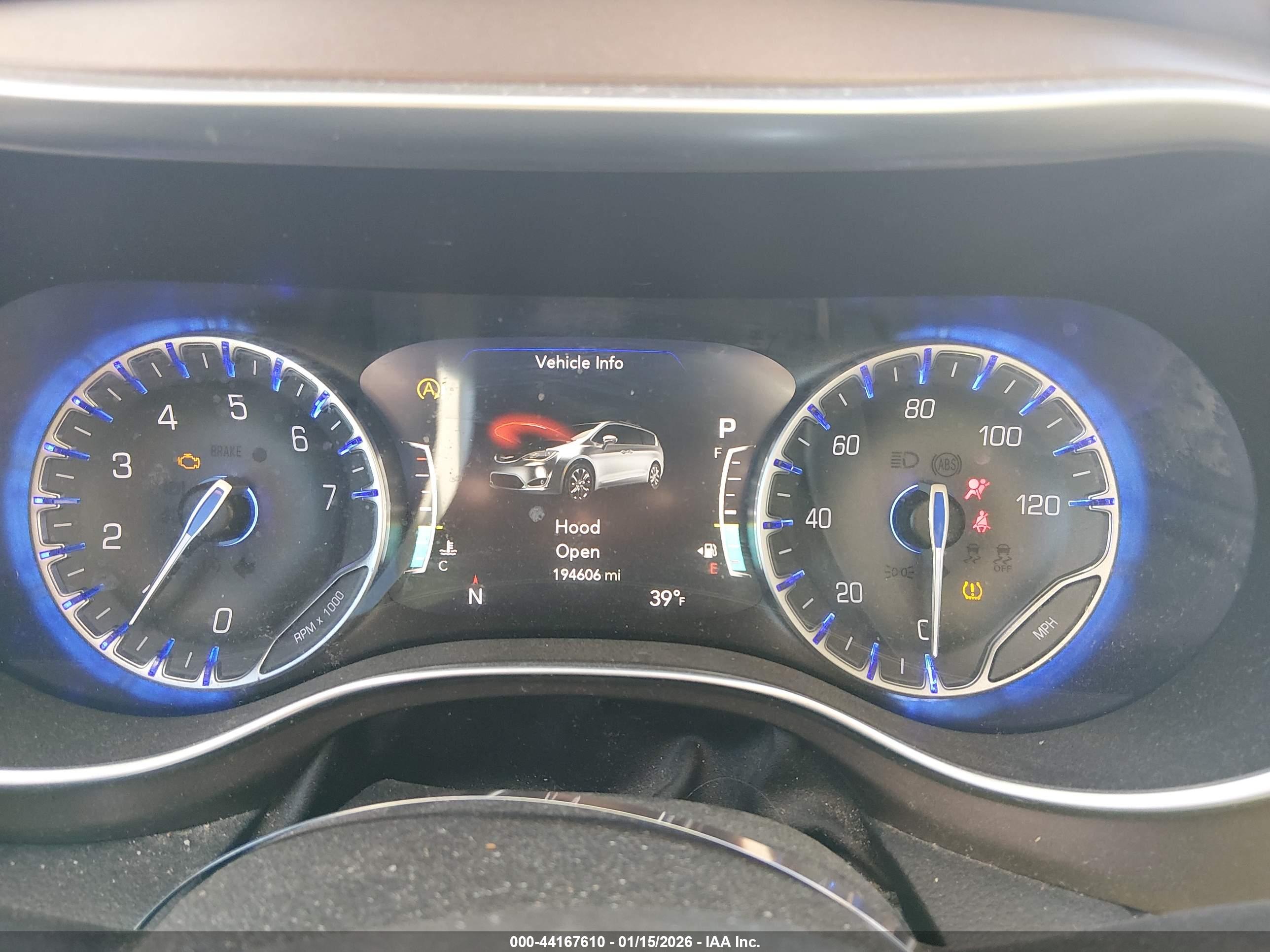 CHRYSLER PACIFICA image 7