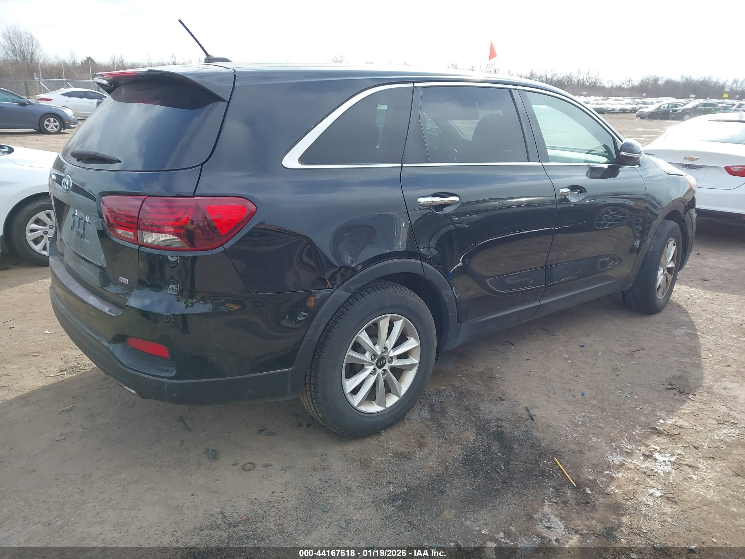 KIA SORENTO image 4