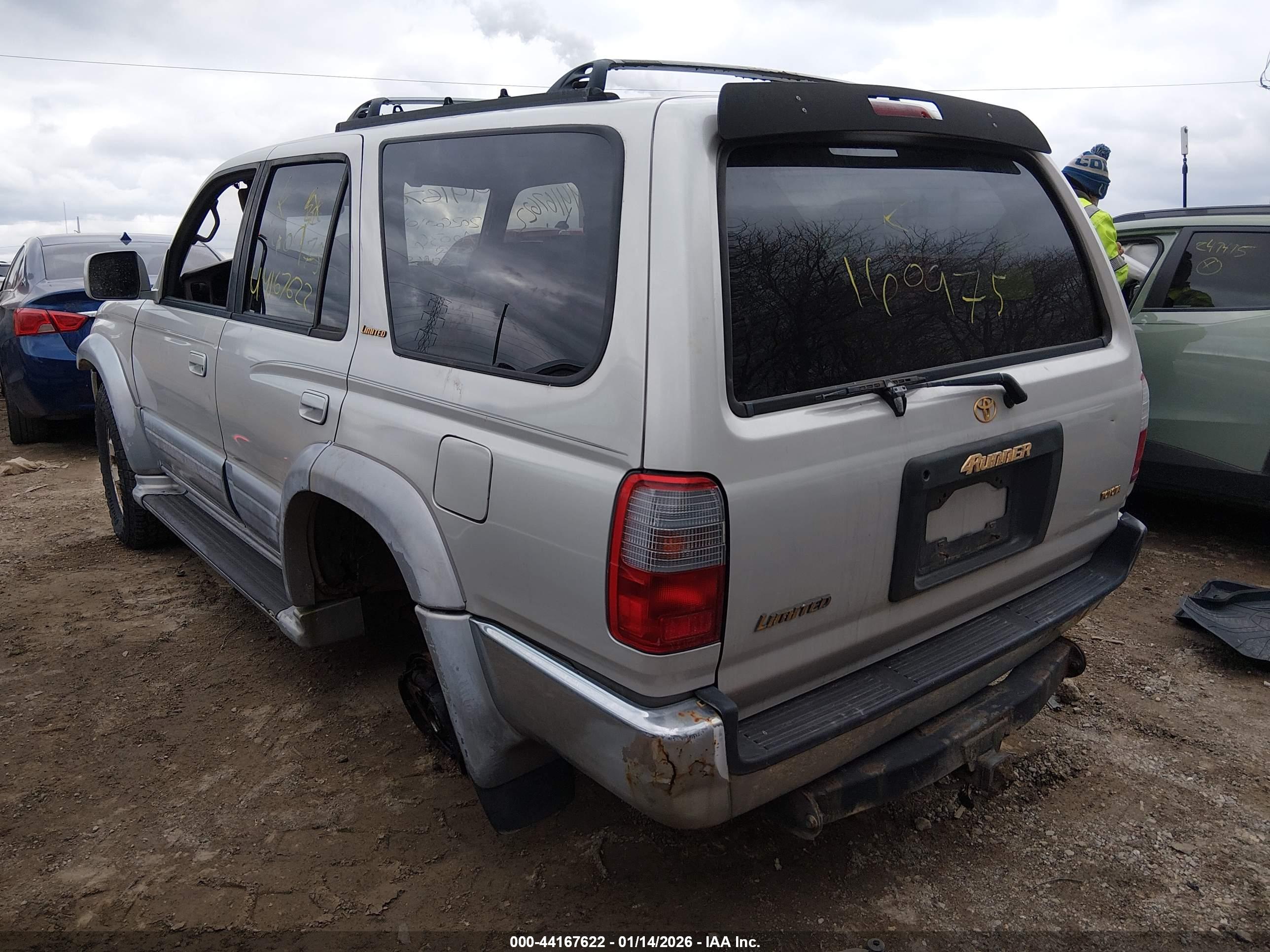 TOYOTA 4RUNNER image 3