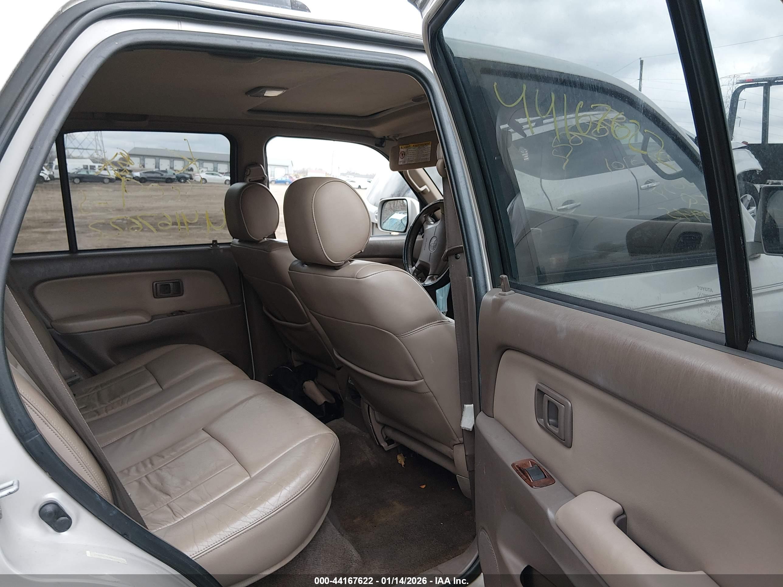 TOYOTA 4RUNNER image 8