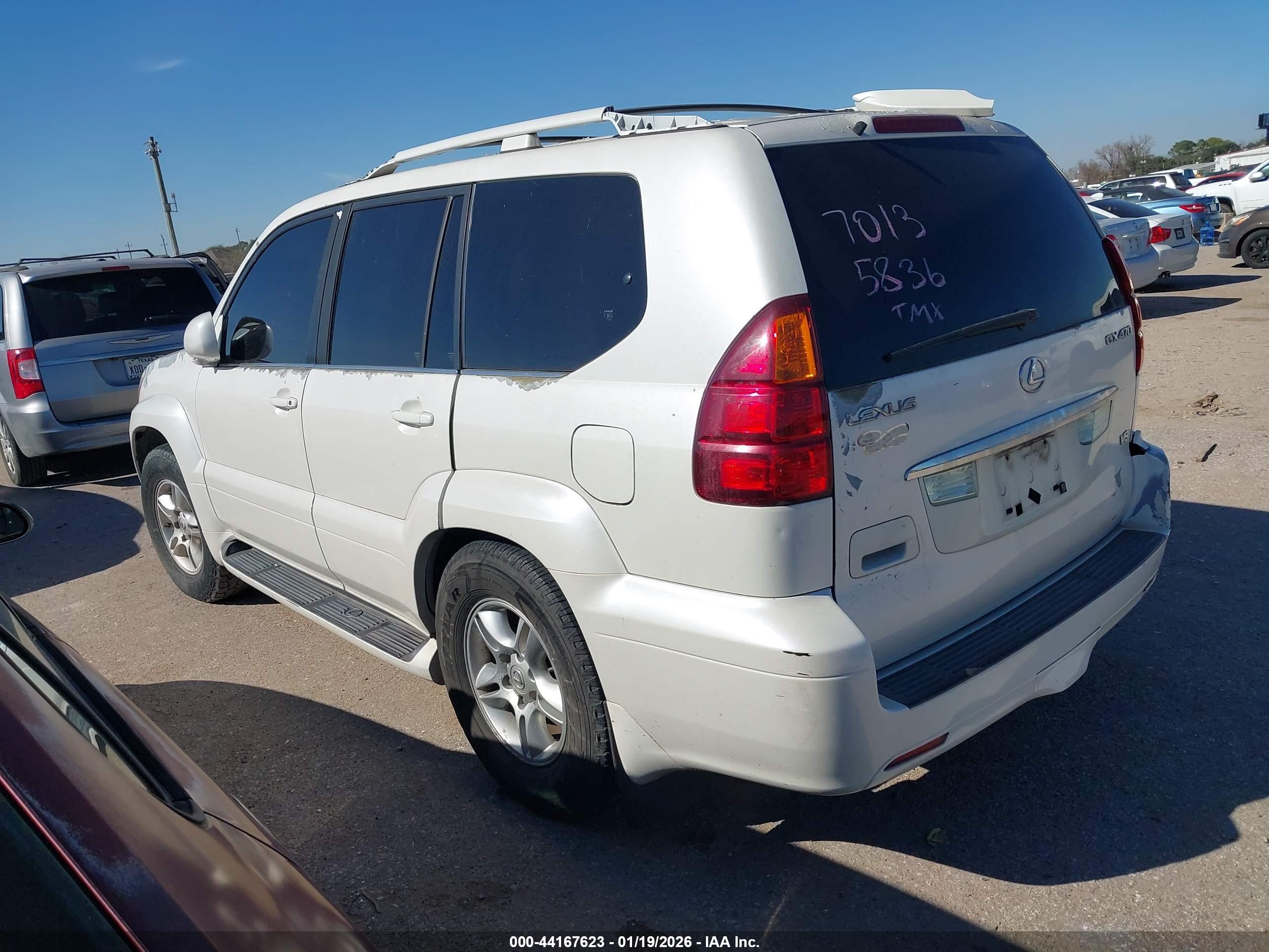LEXUS GX image 3