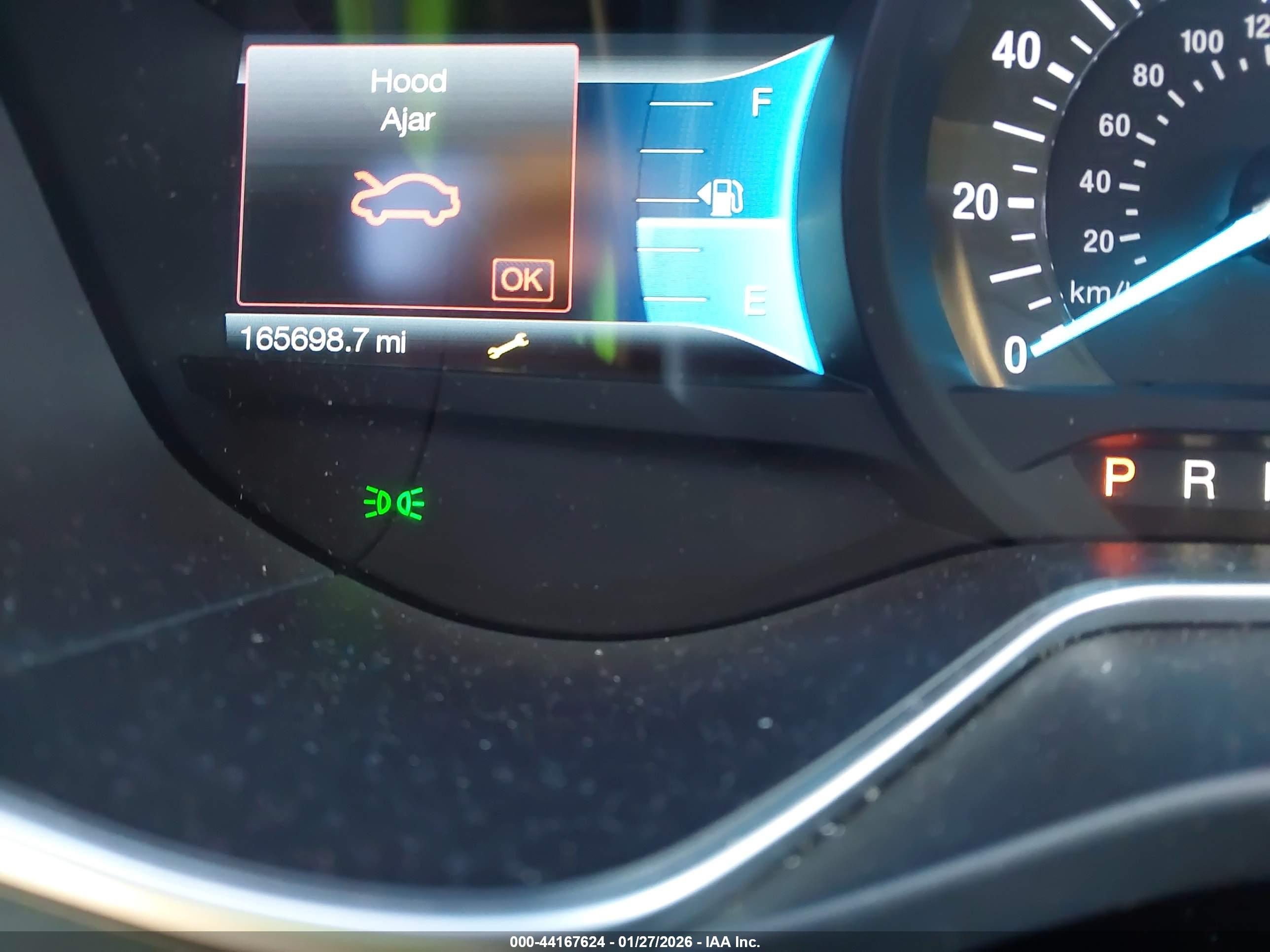 FORD FUSION image 7