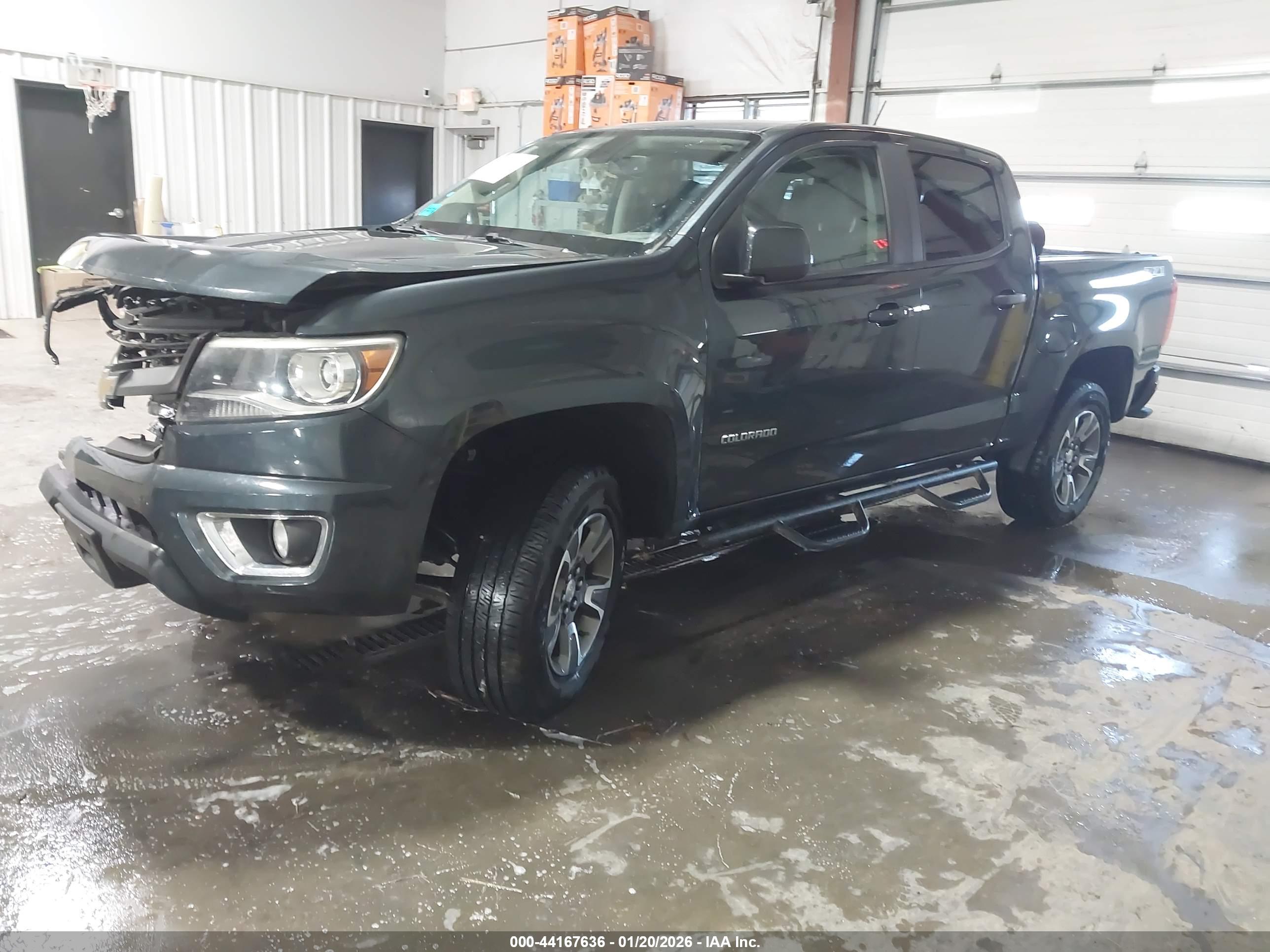 CHEVROLET COLORADO image 2
