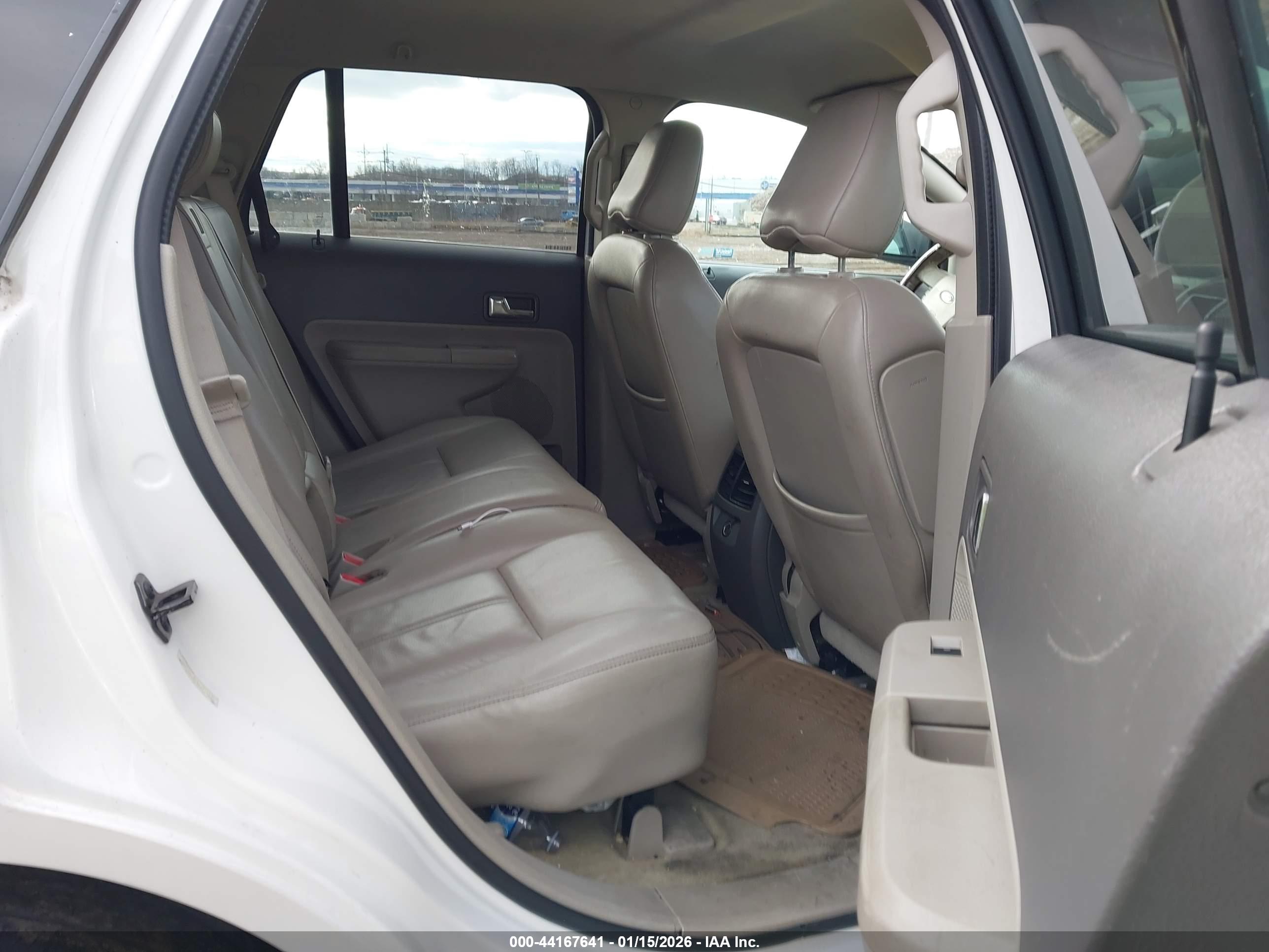 FORD EDGE image 8