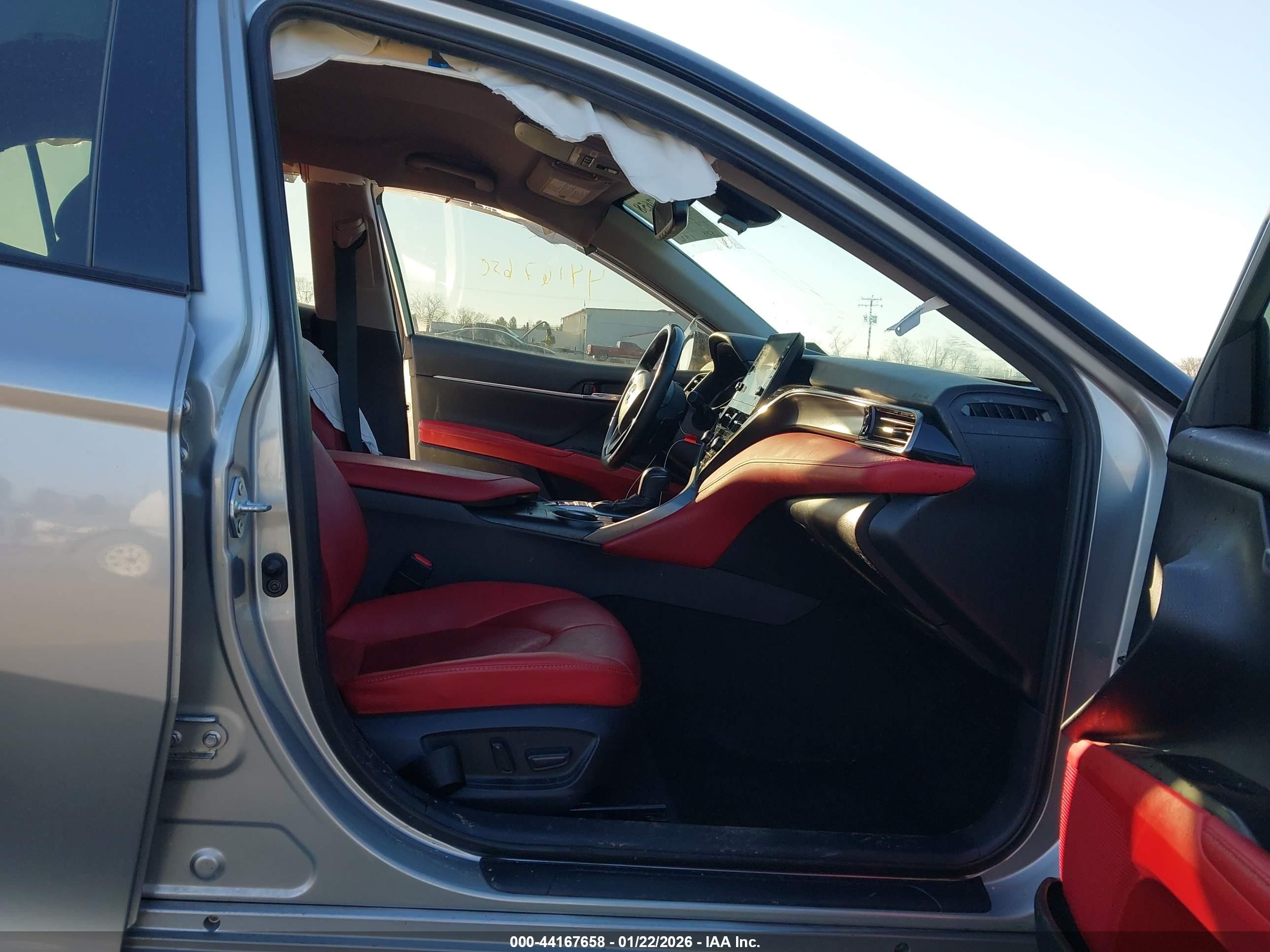 TOYOTA CAMRY image 5