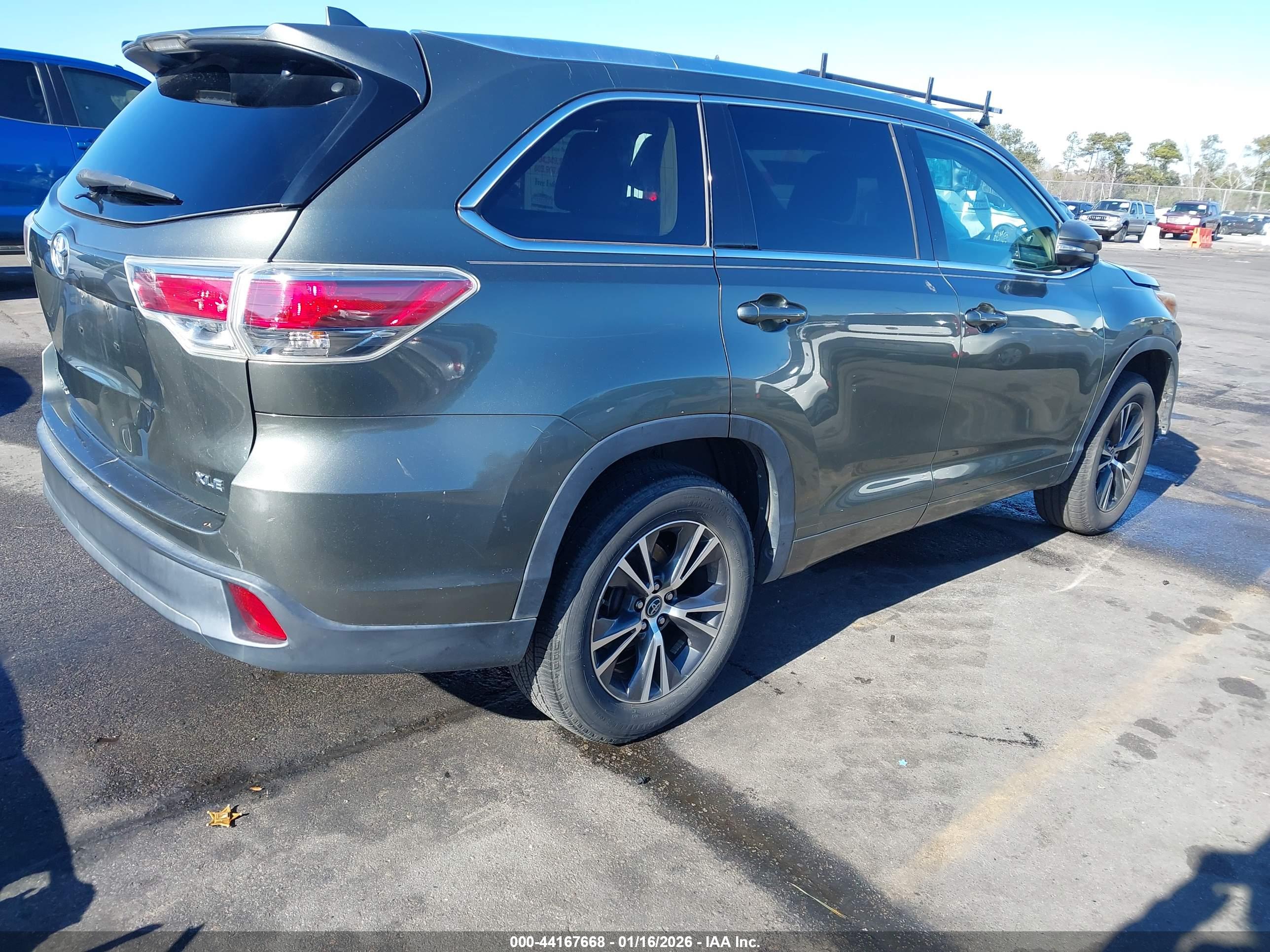 TOYOTA HIGHLANDER image 4