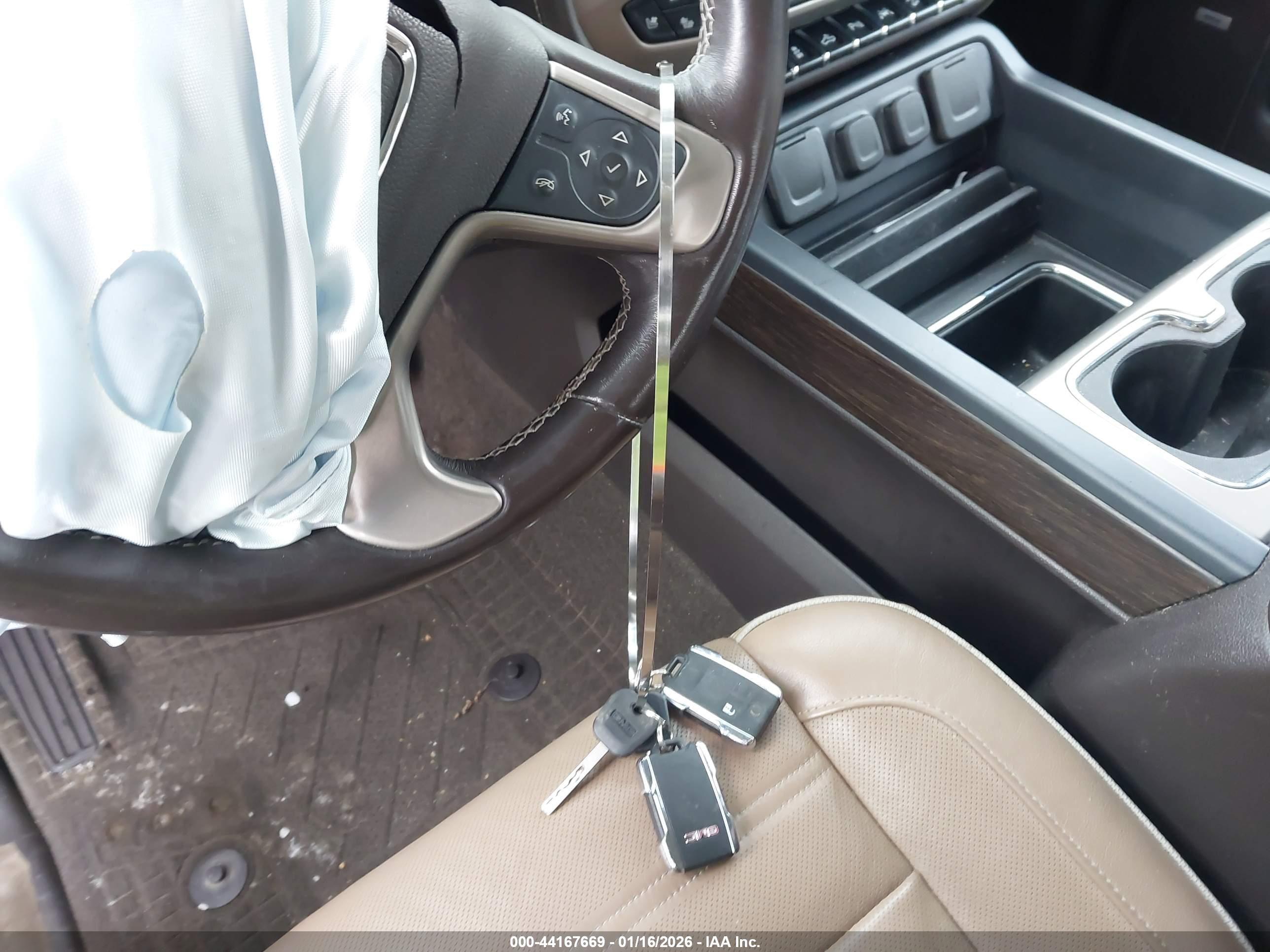 GMC SIERRA image 11