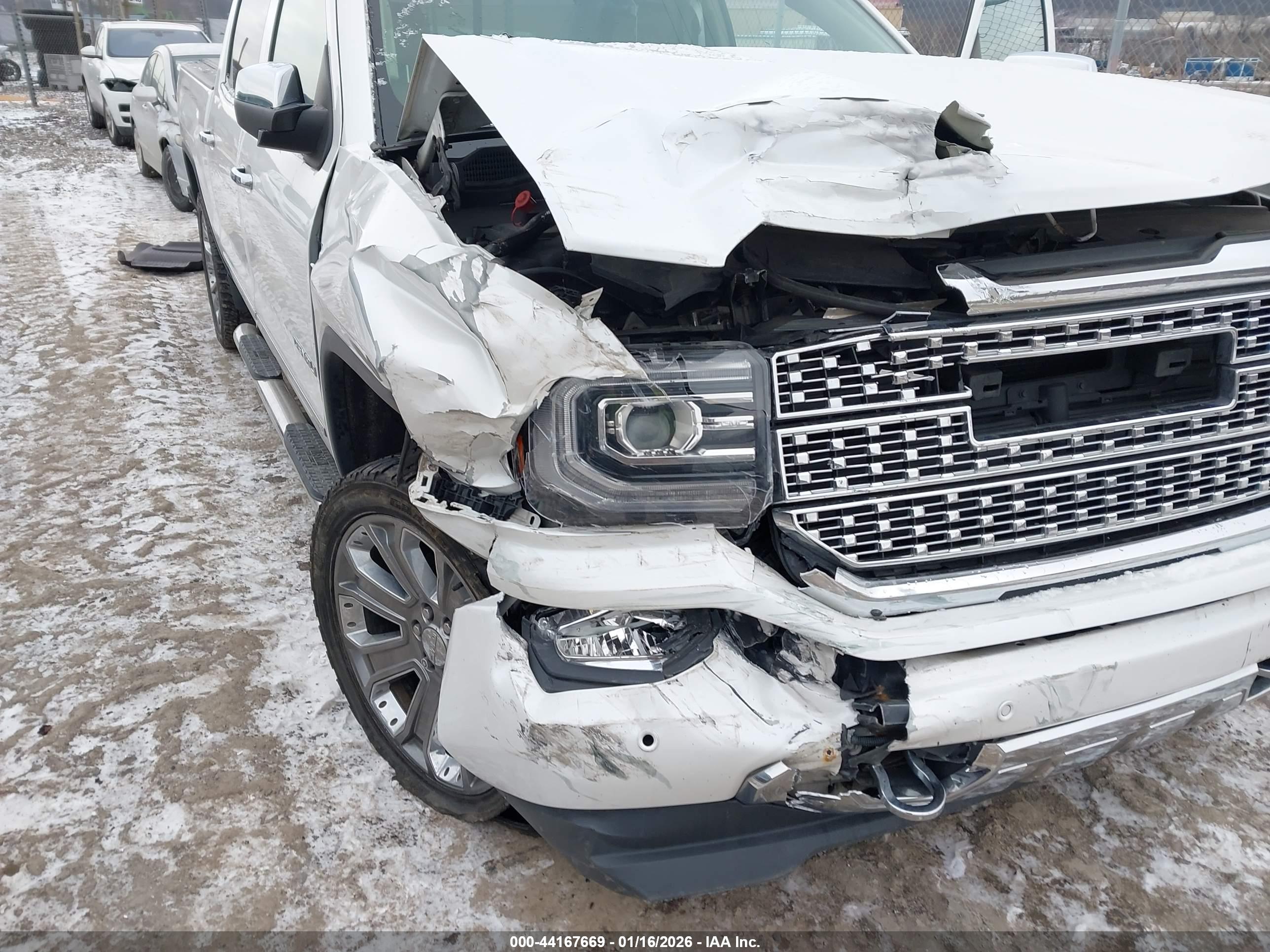 GMC SIERRA image 6