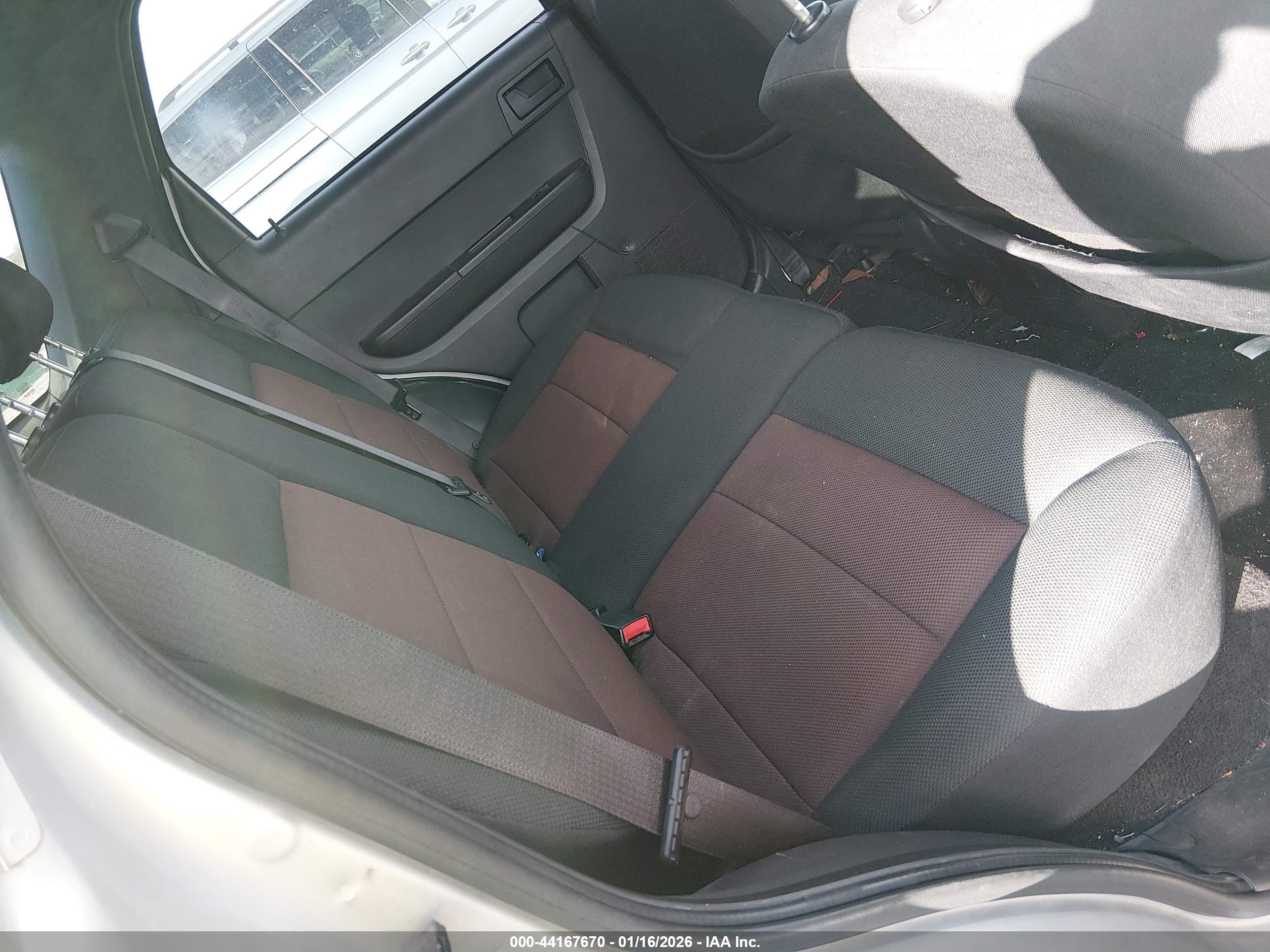 FORD ESCAPE image 8
