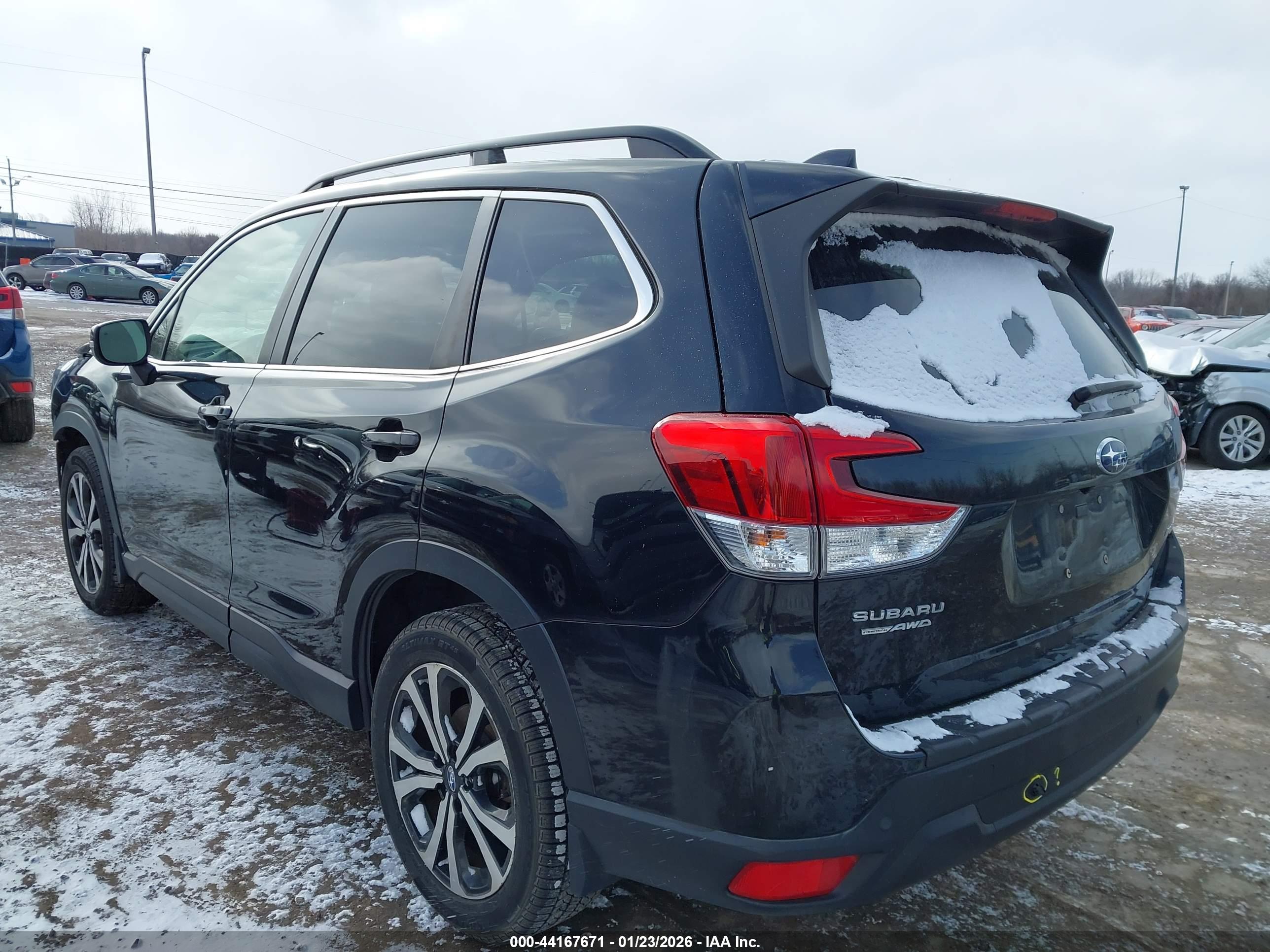 SUBARU FORESTER image 3