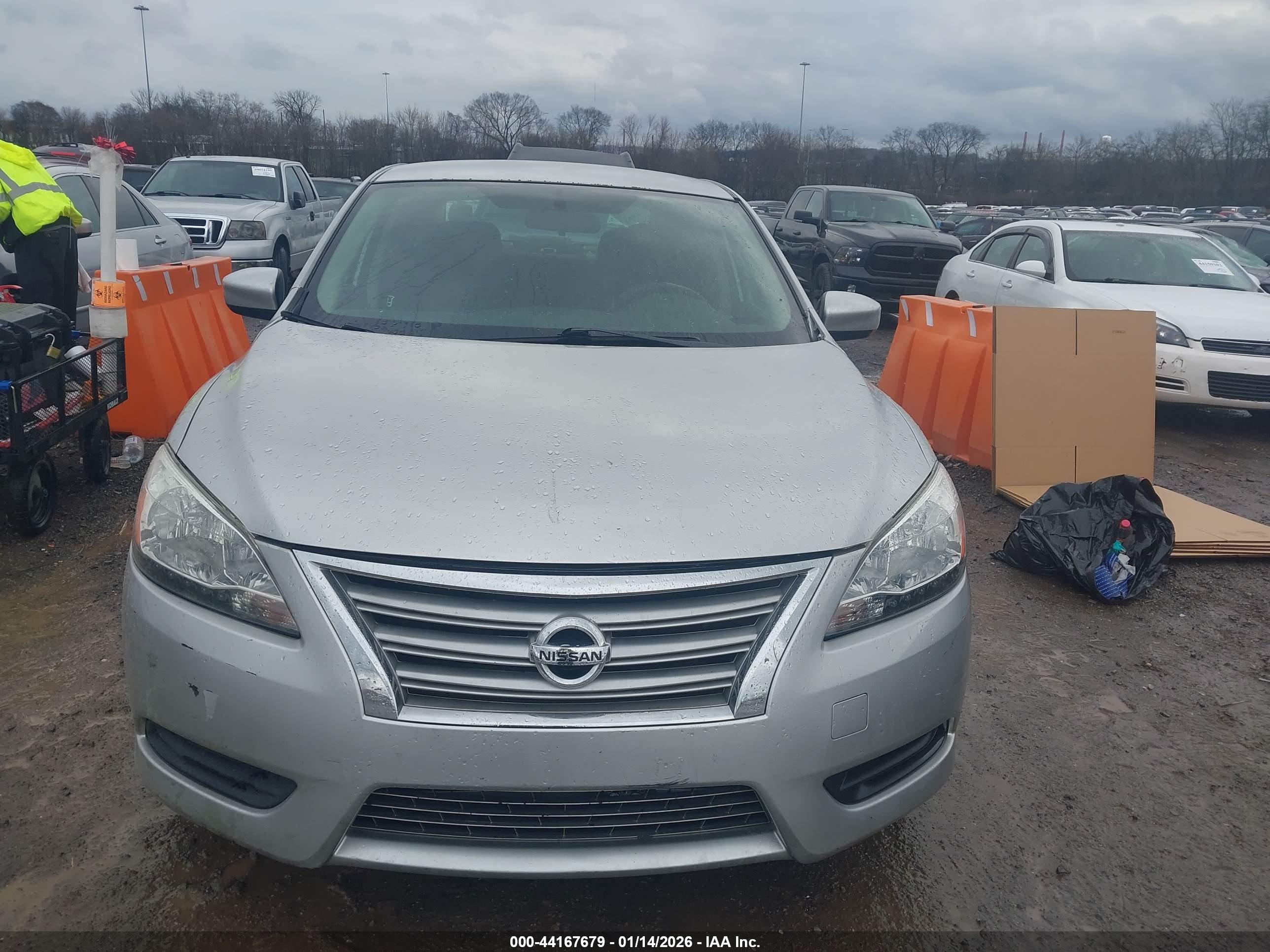 NISSAN SENTRA image 6