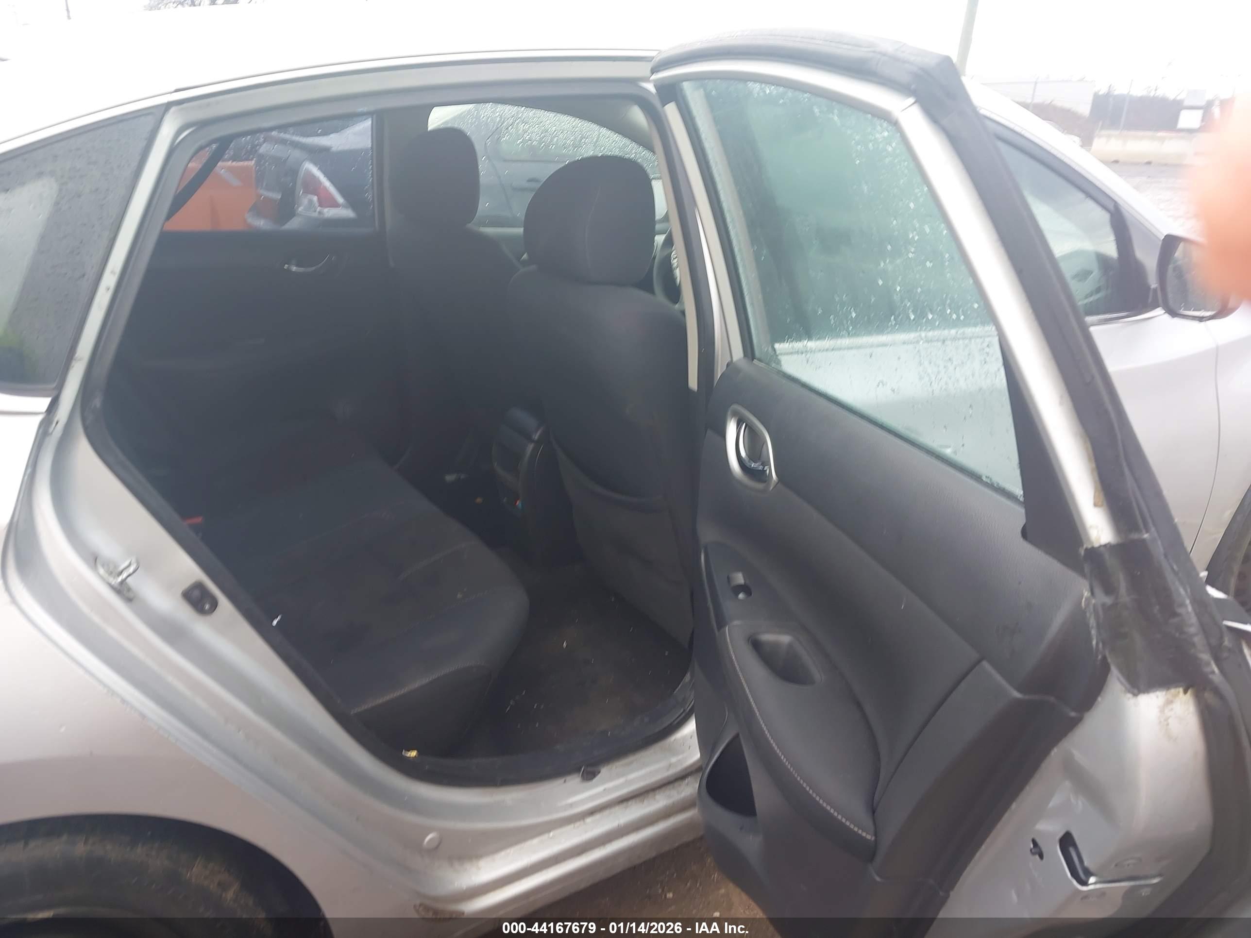 NISSAN SENTRA image 8